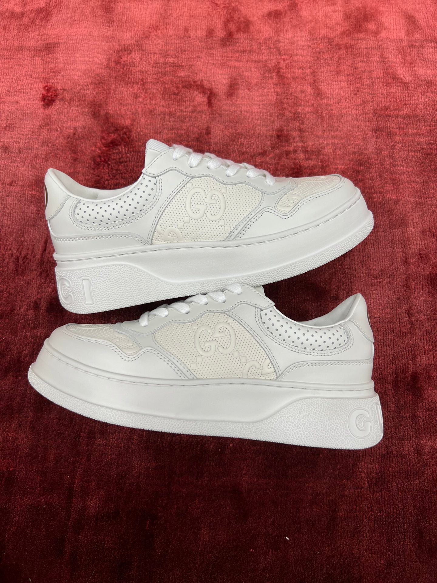 Gucci-024Shoes