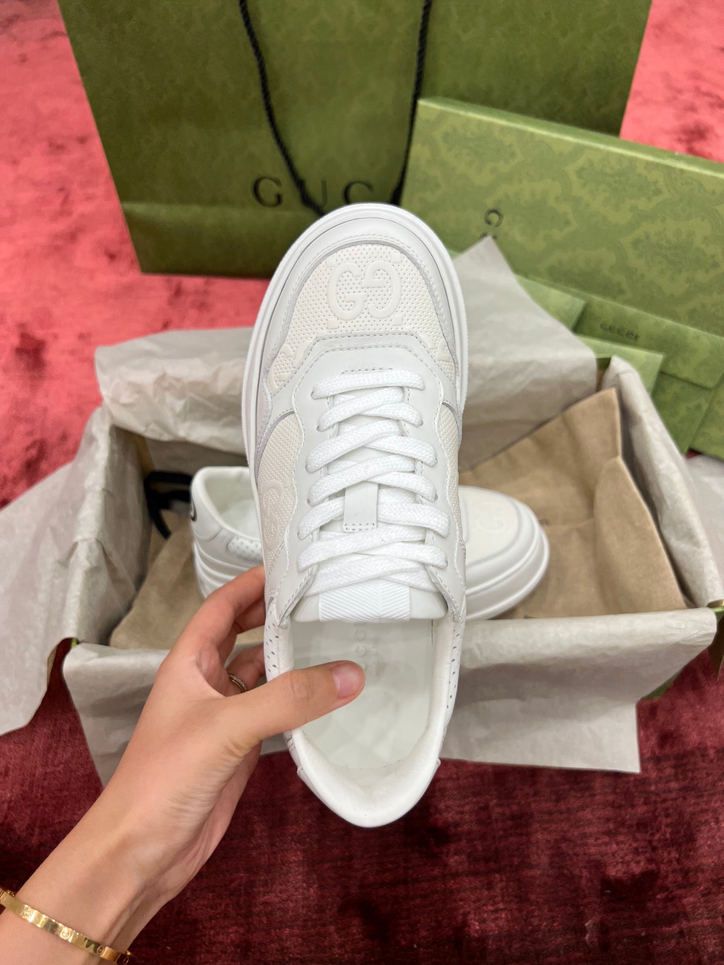 Gucci-024Shoes