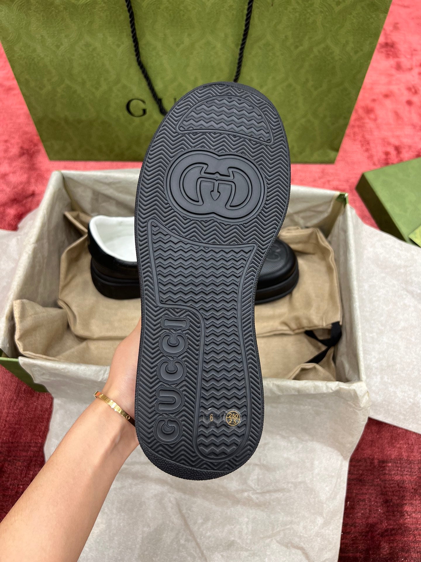 Gucci-025Shoes