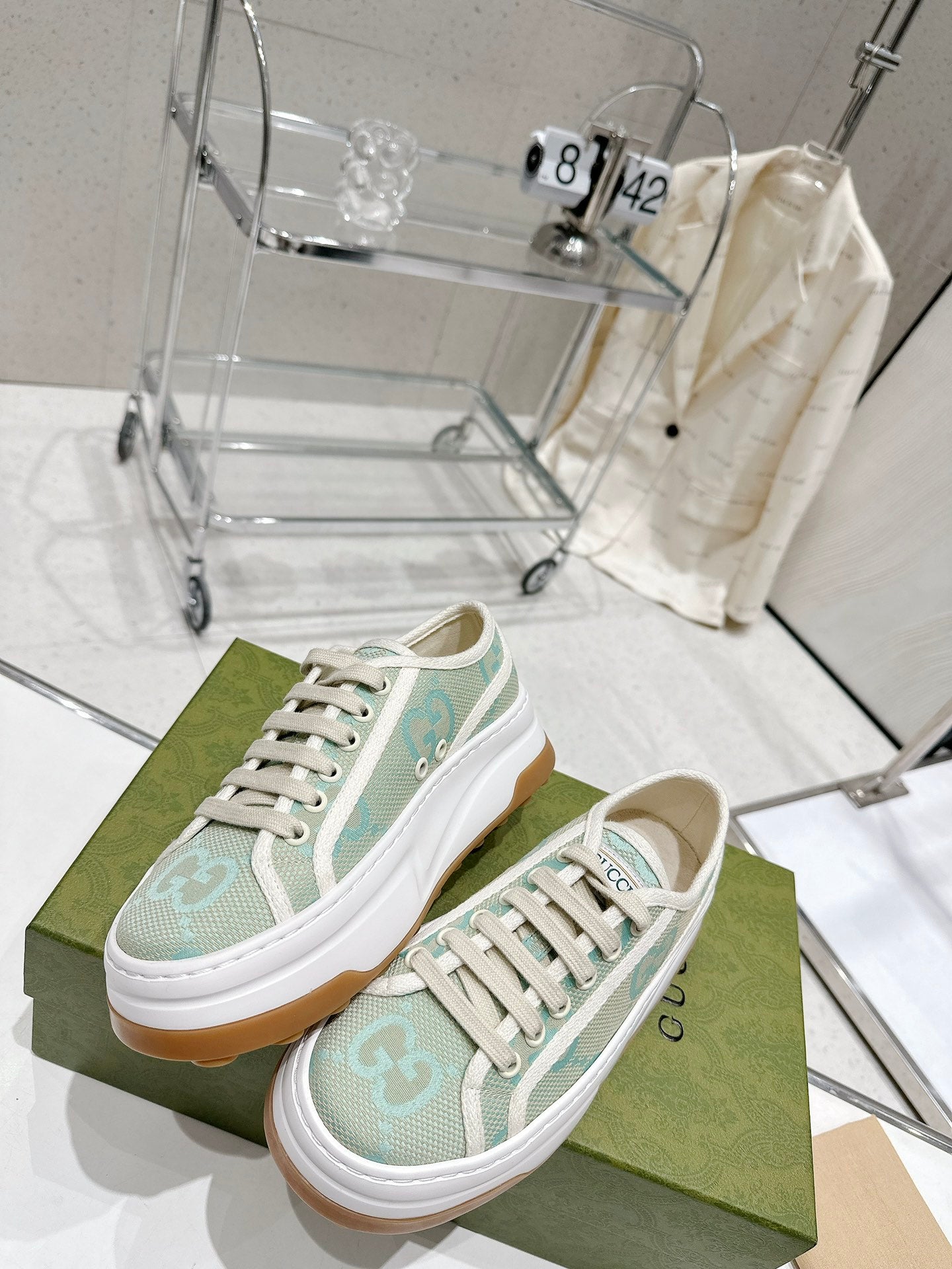 Gucci-031Shoes