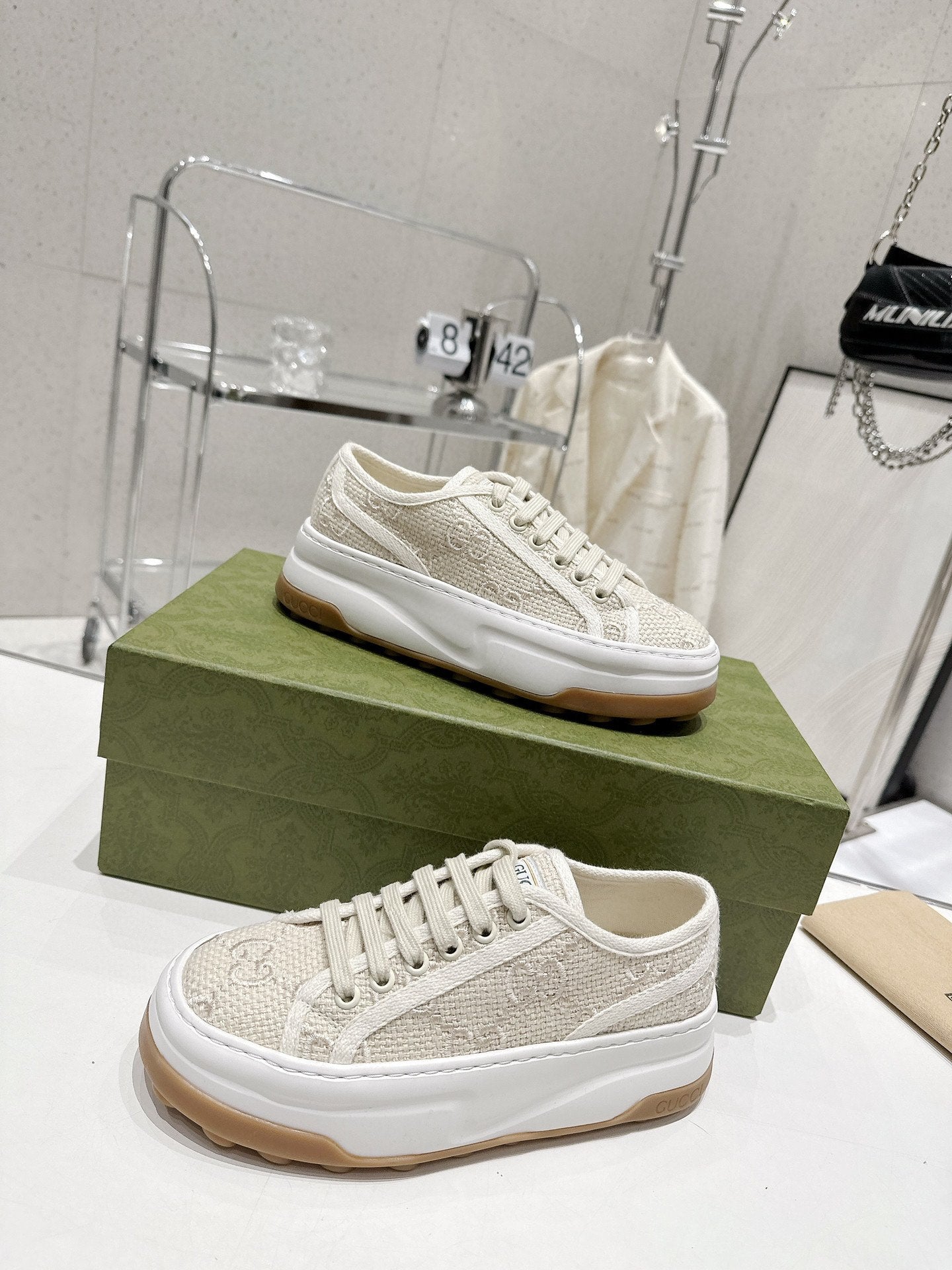 Gucci-033Shoes