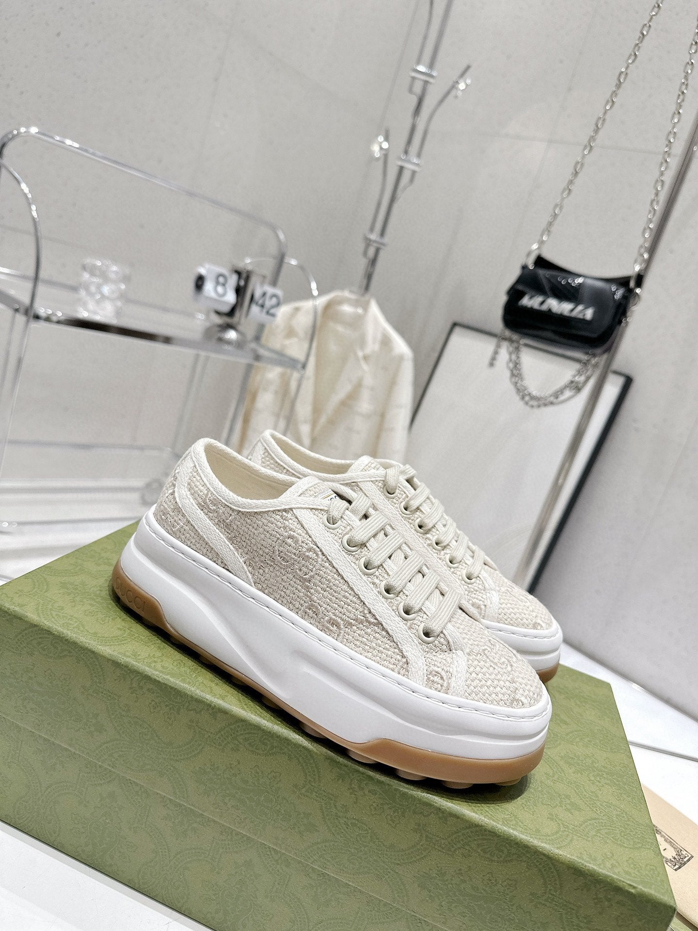 Gucci-033Shoes