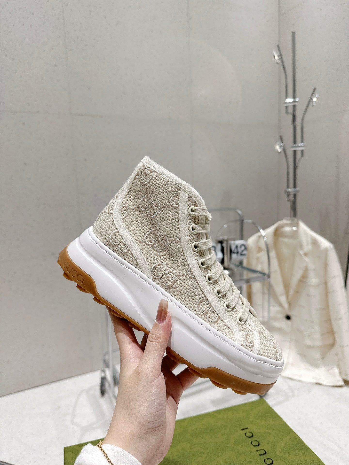 Gucci-034Shoes