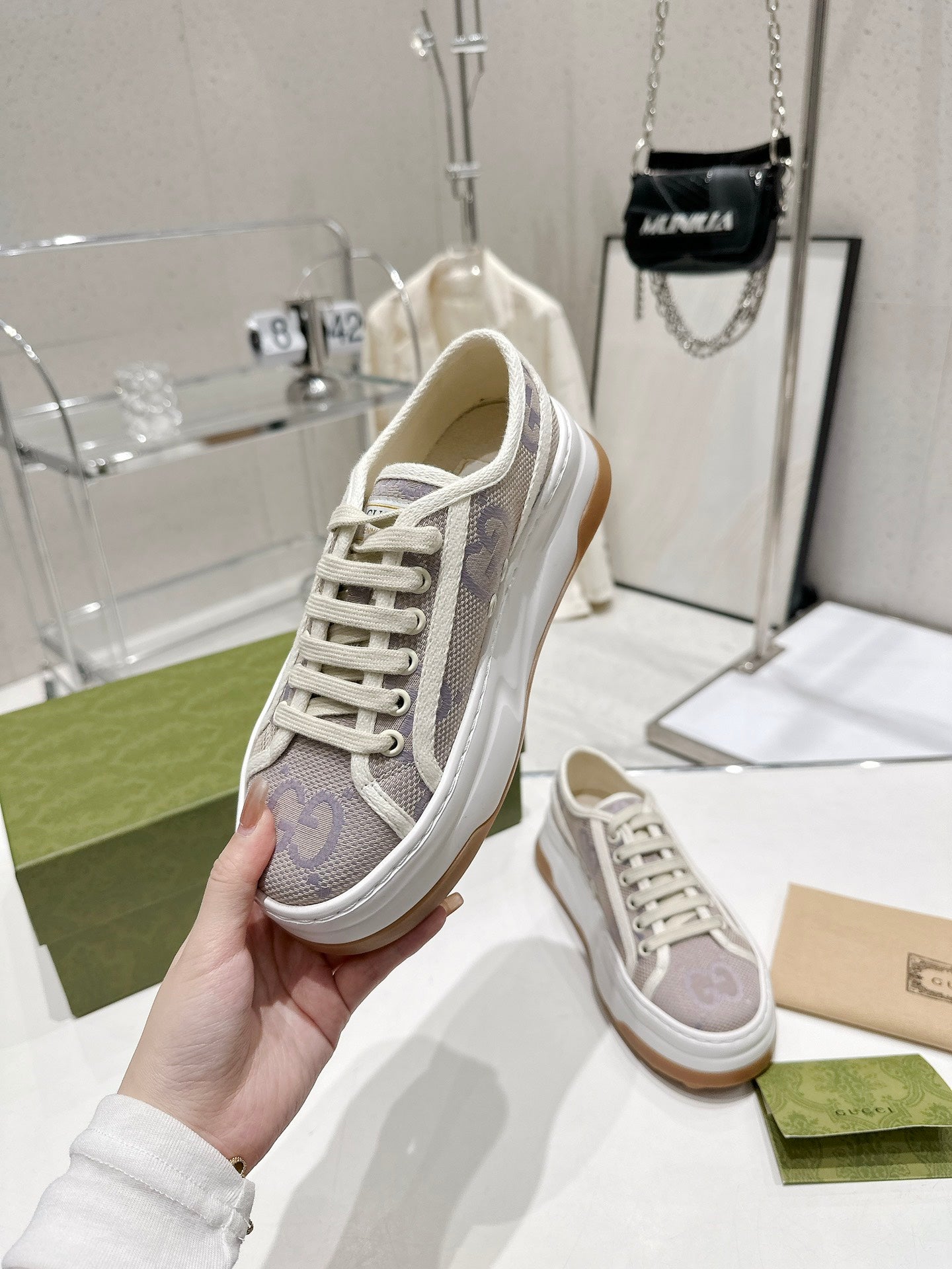 Gucci-035Shoes