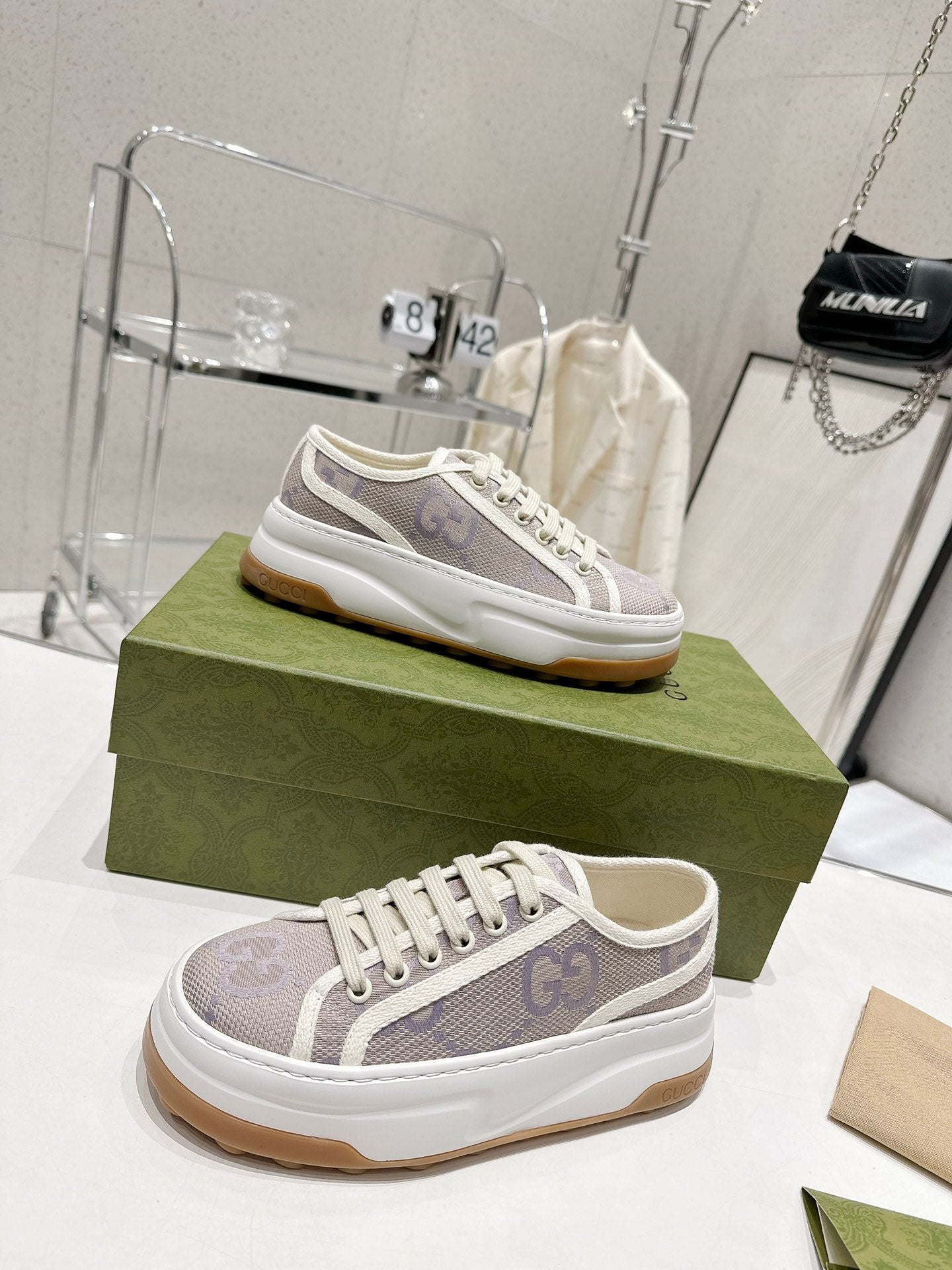 Gucci-035Shoes