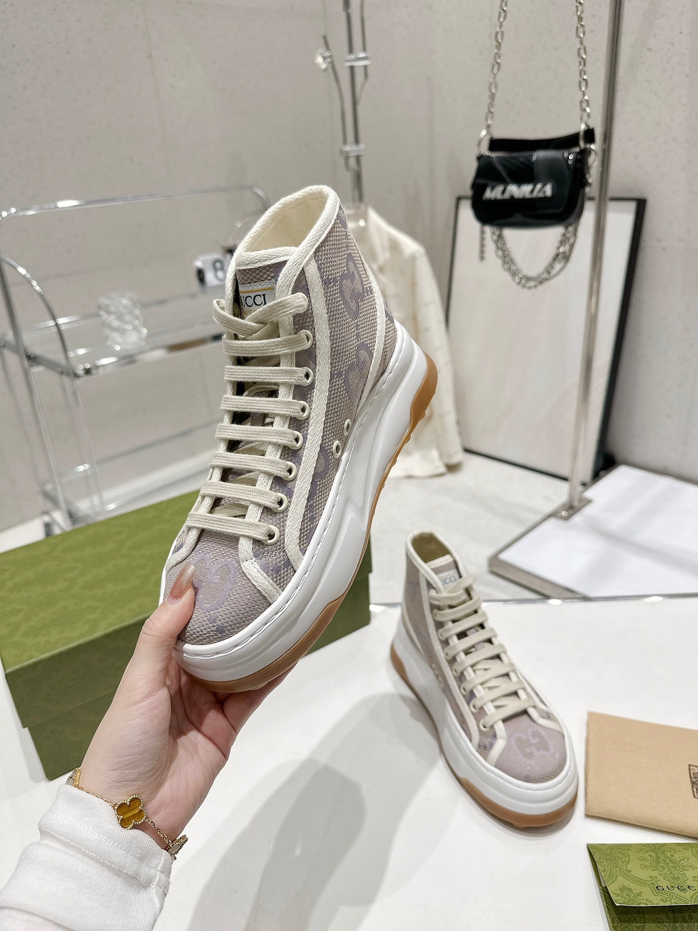 Gucci-036Shoes