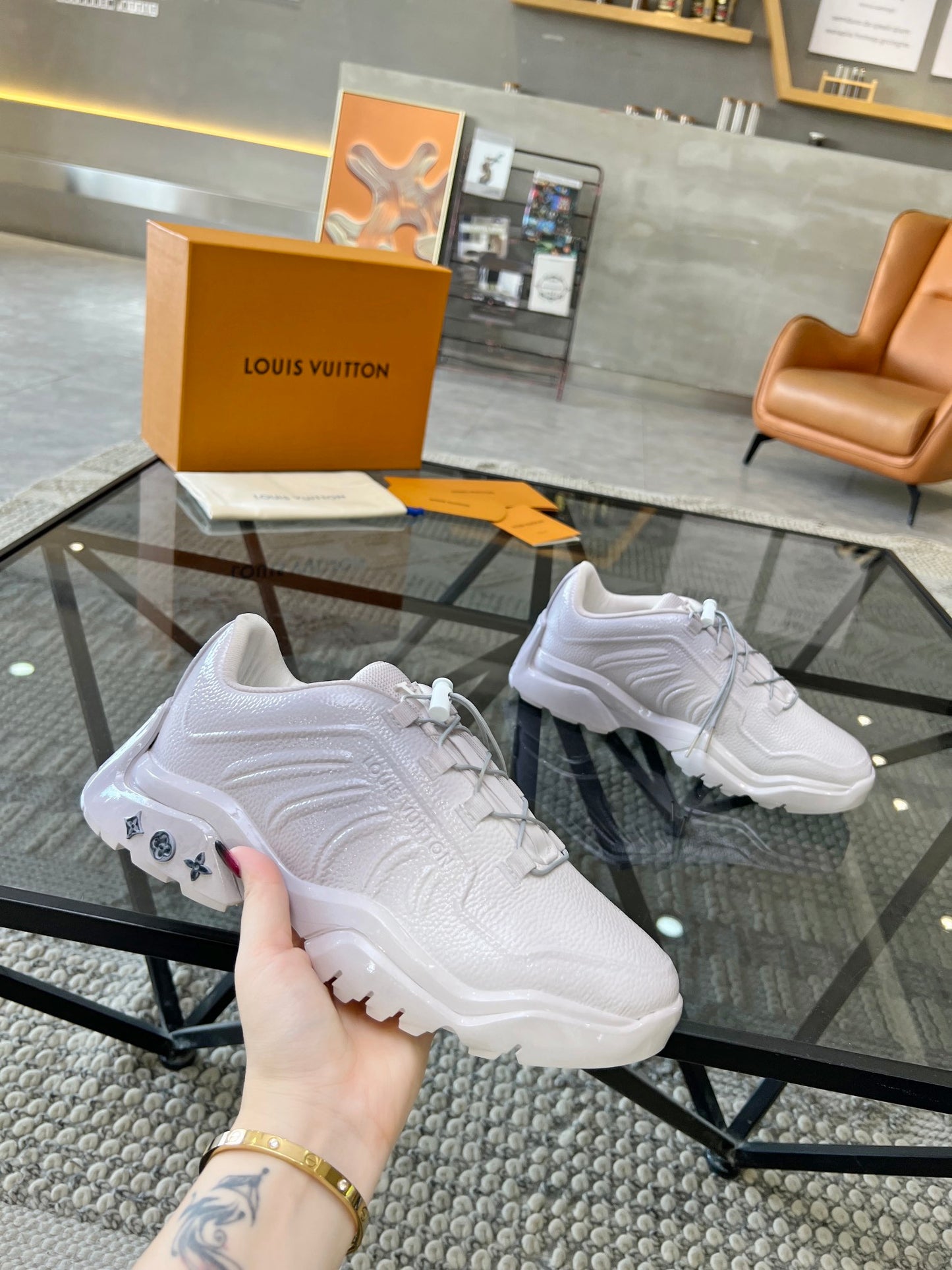 LV-109shoes
