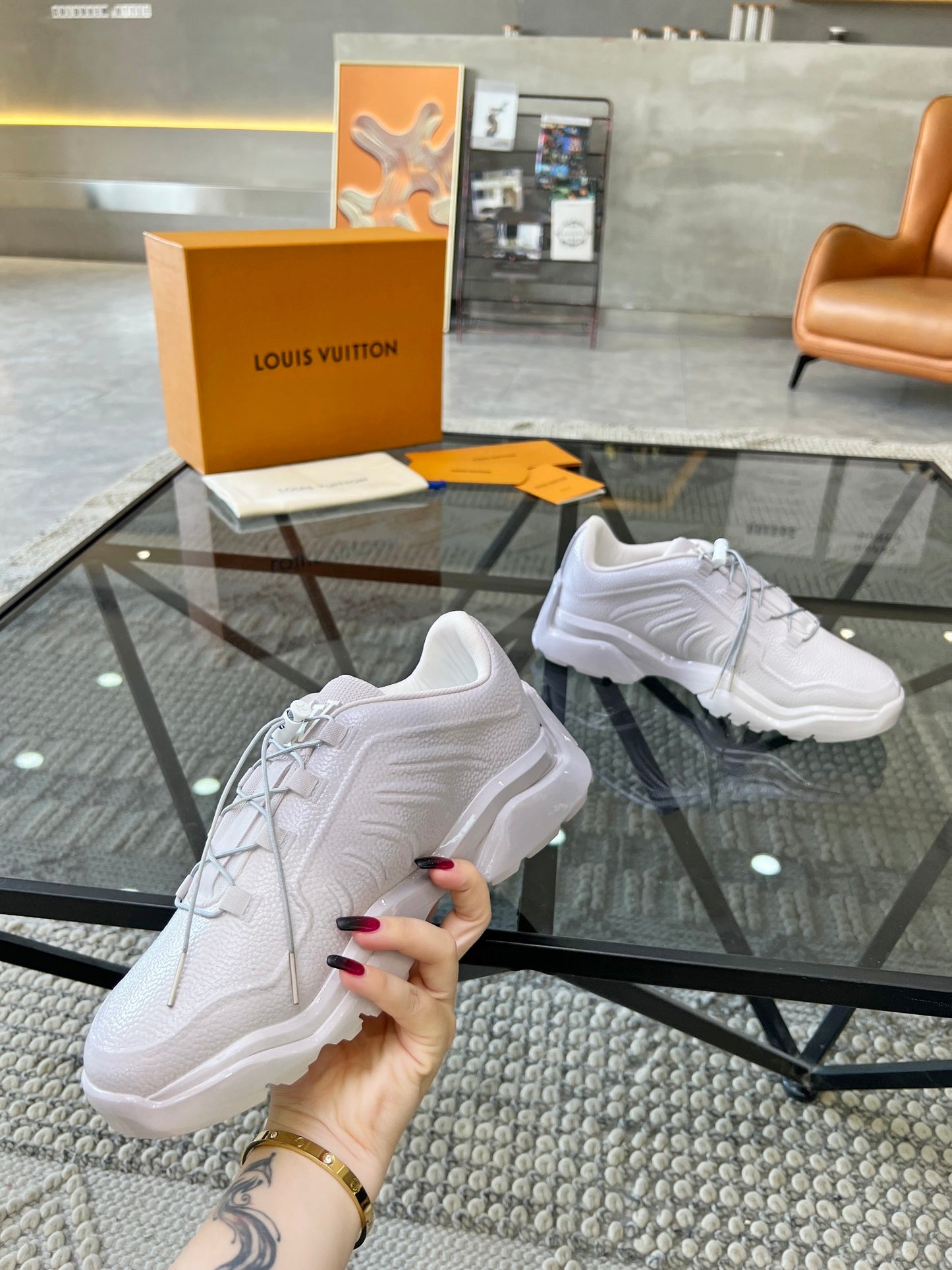LV-109shoes