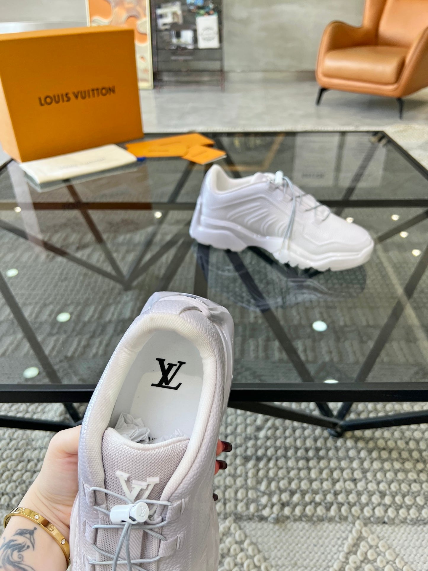 LV-109shoes