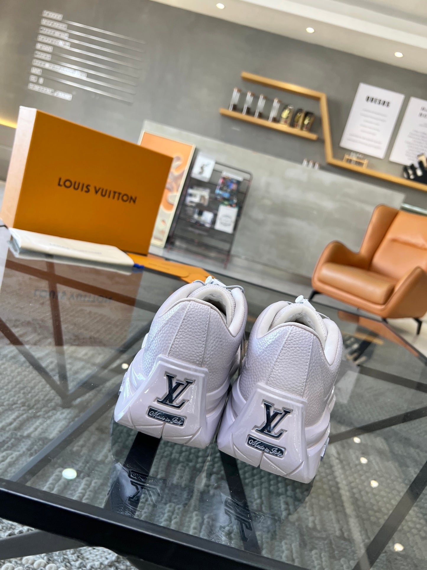 LV-109shoes
