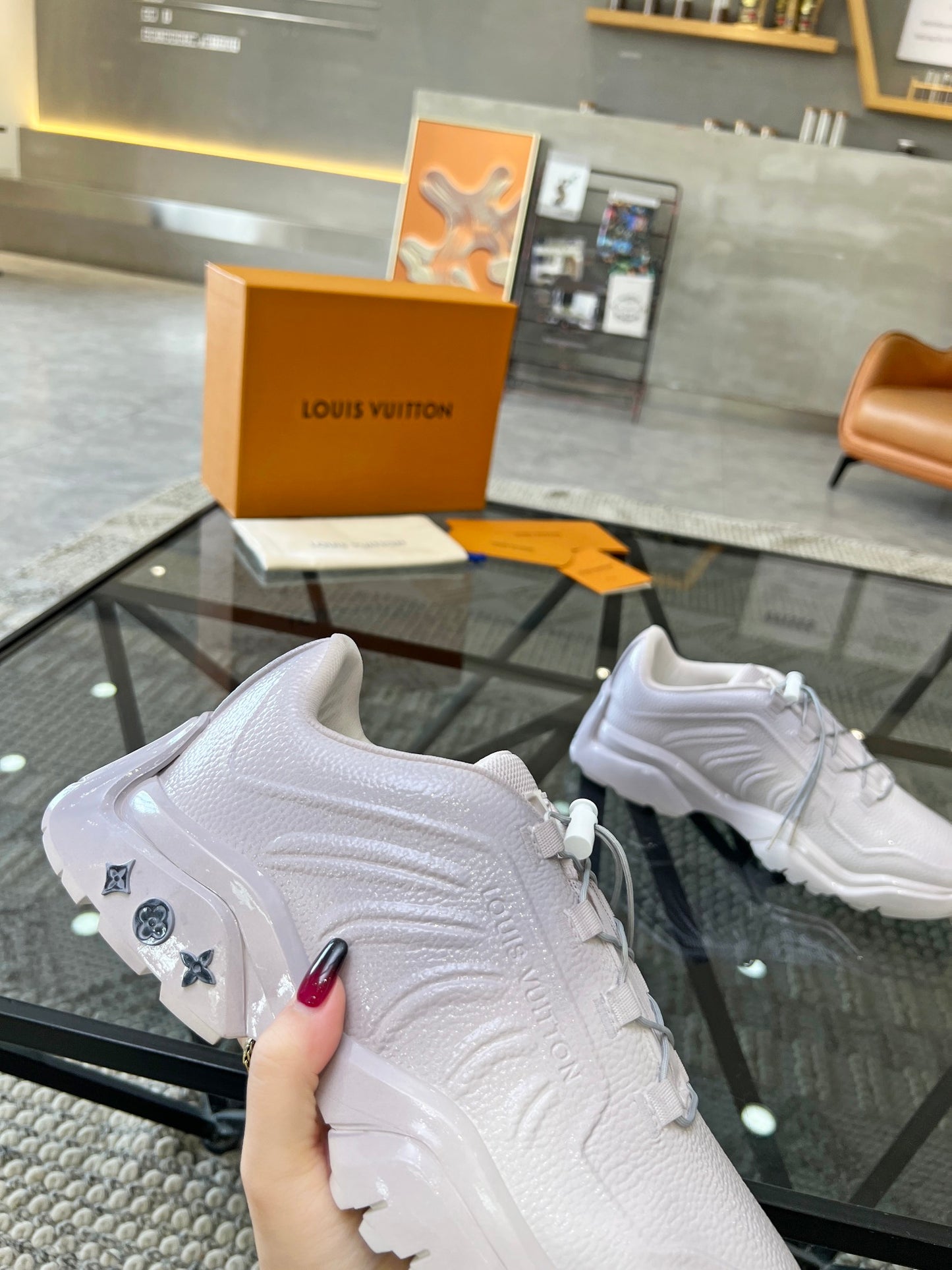 LV-109shoes