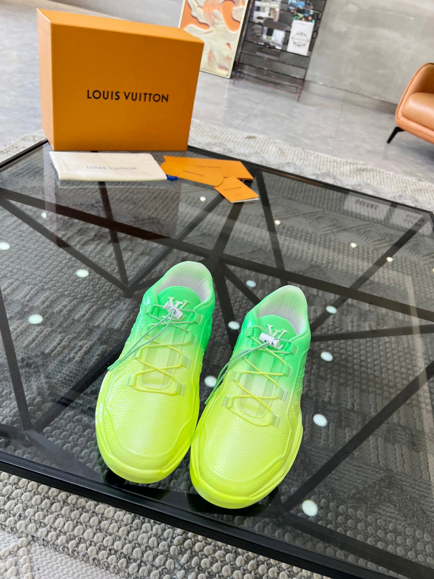 LV-110shoes