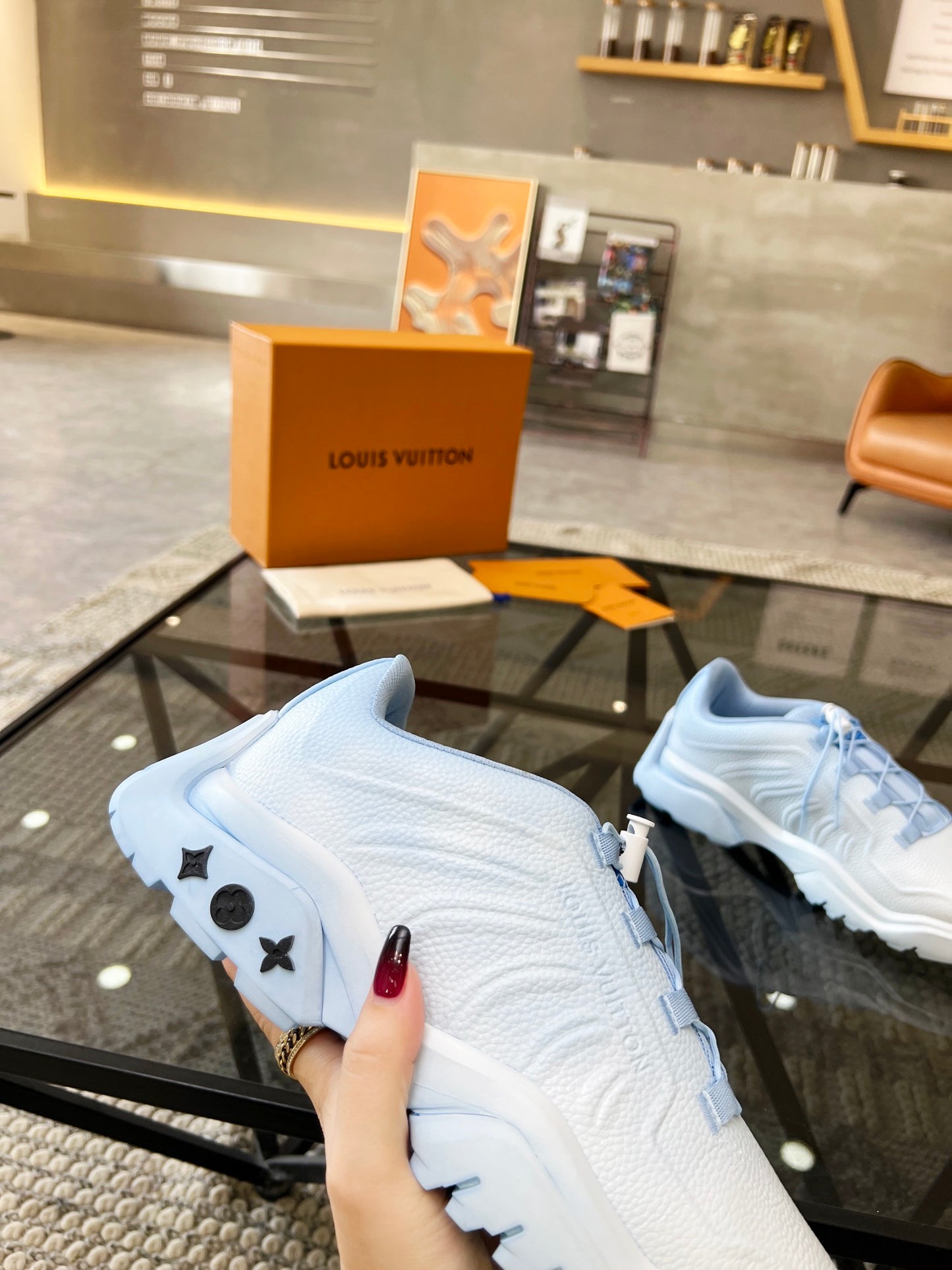 LV-121shoes