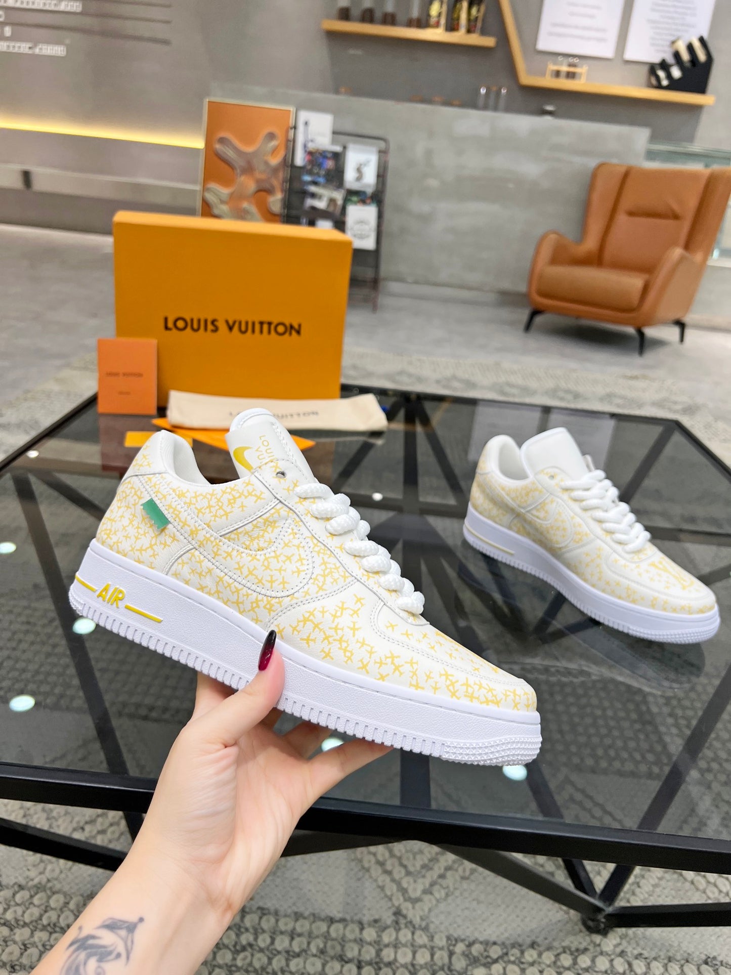 LV-112shoes