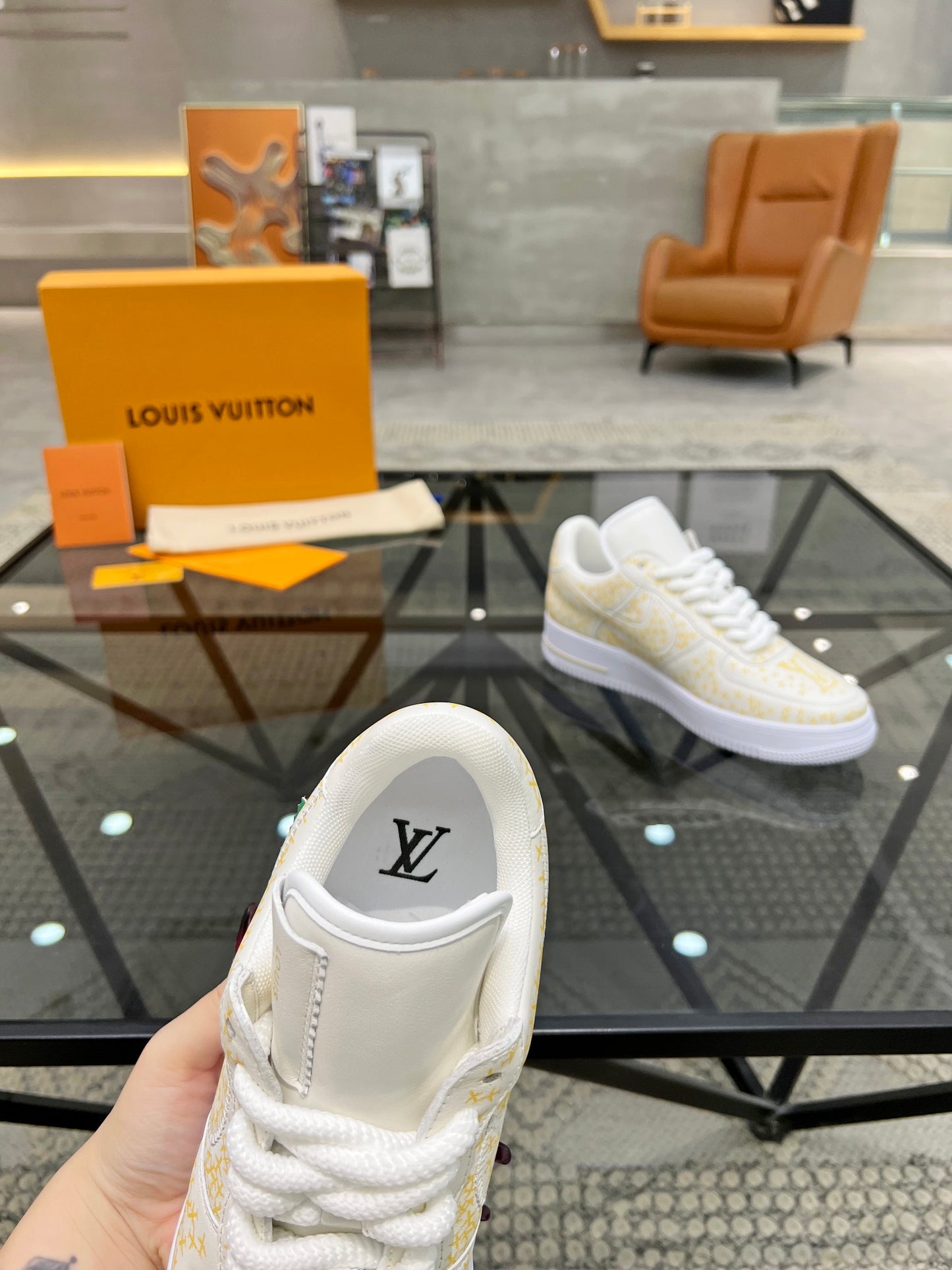LV-112shoes
