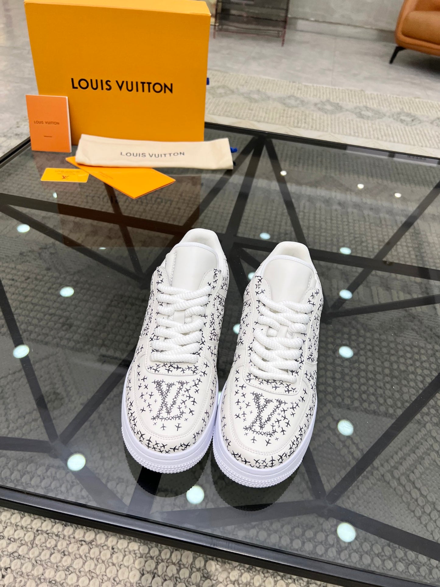 LV-113shoes