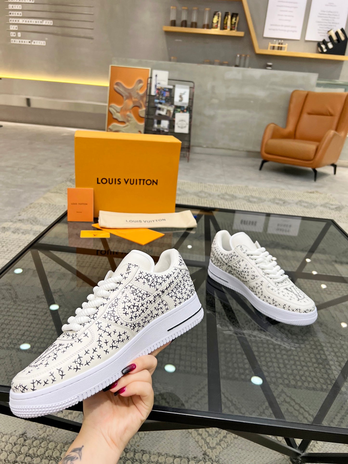 LV-113shoes
