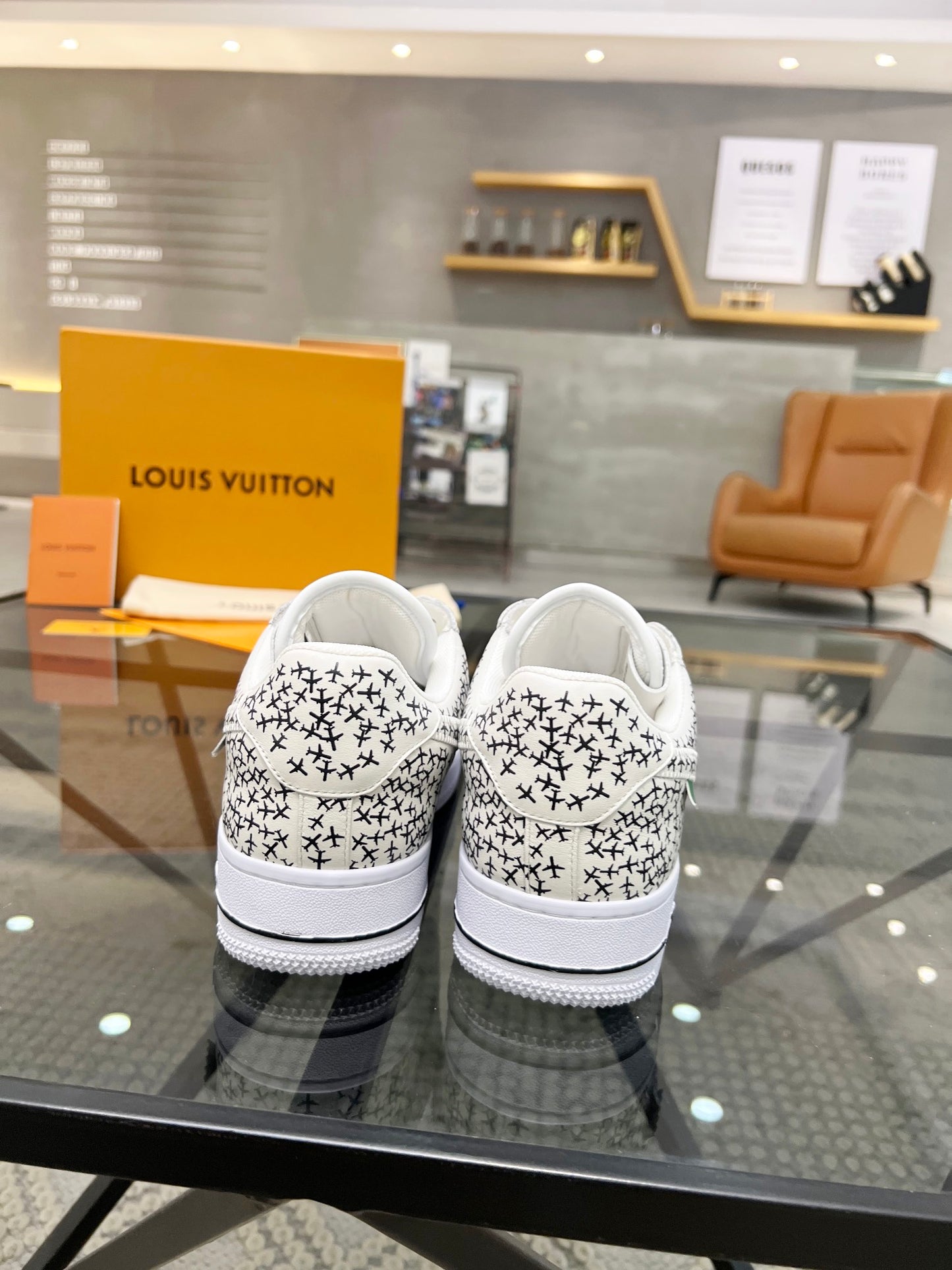 LV-113shoes
