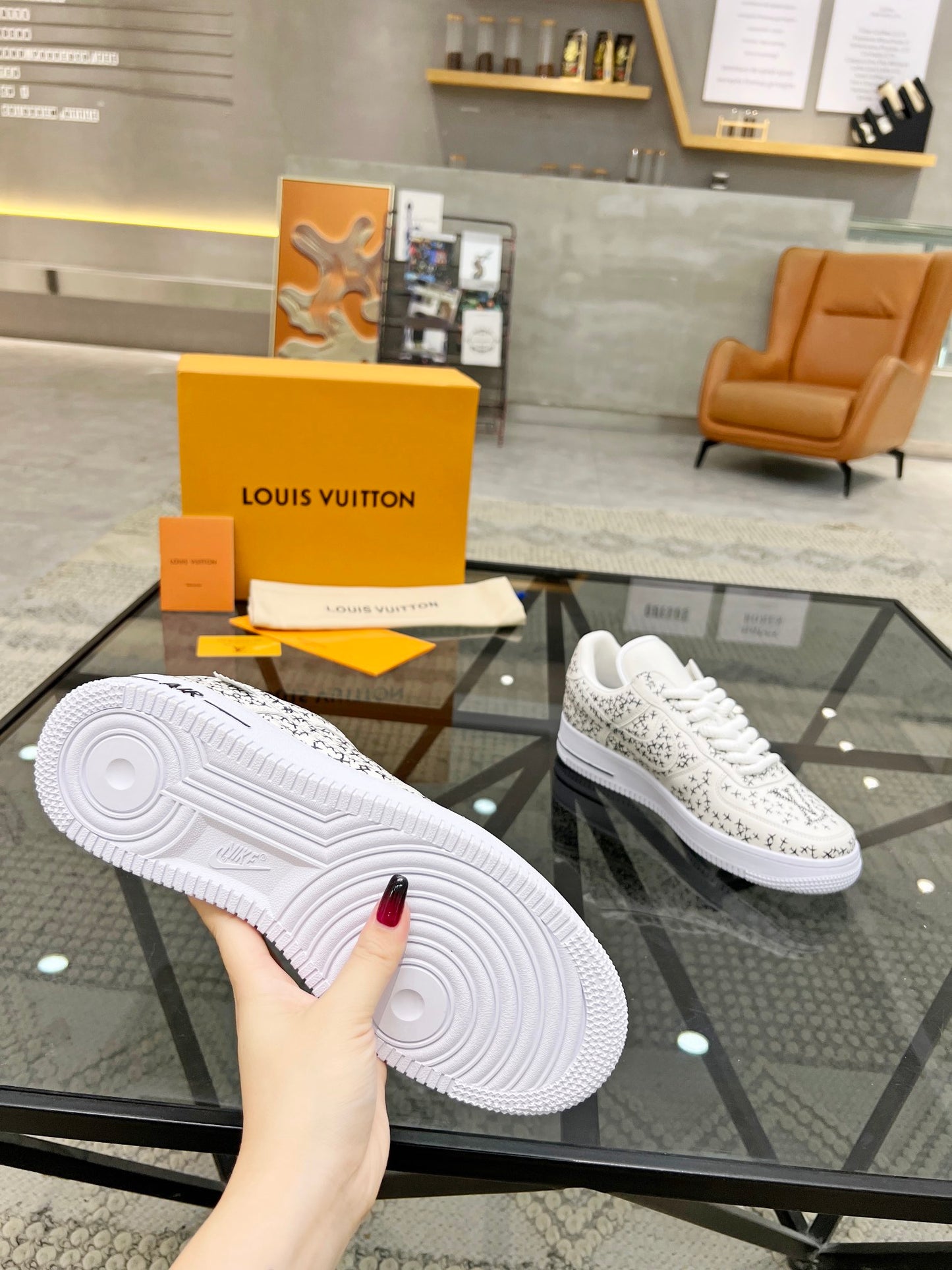 LV-113shoes