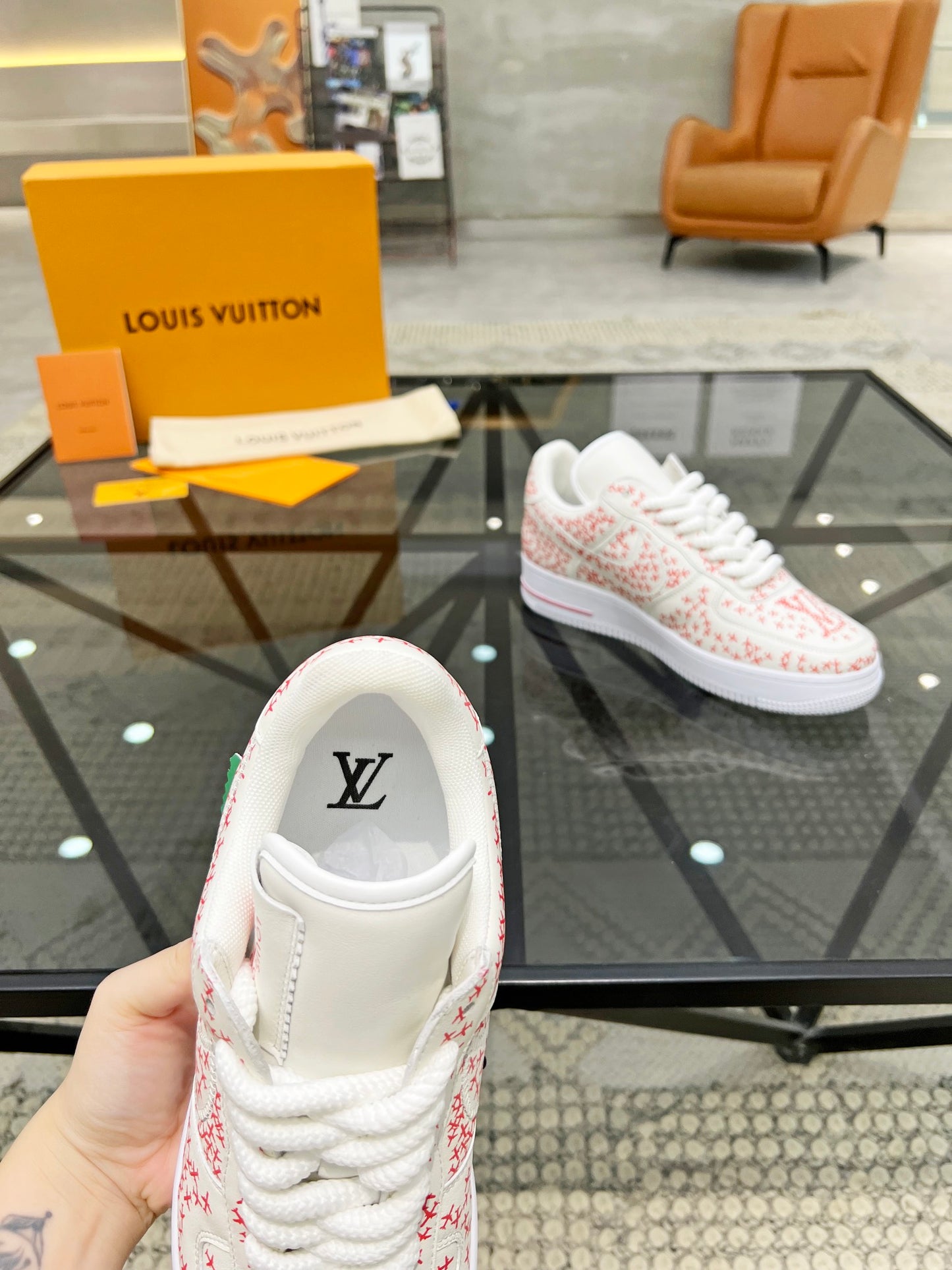 LV-115shoes