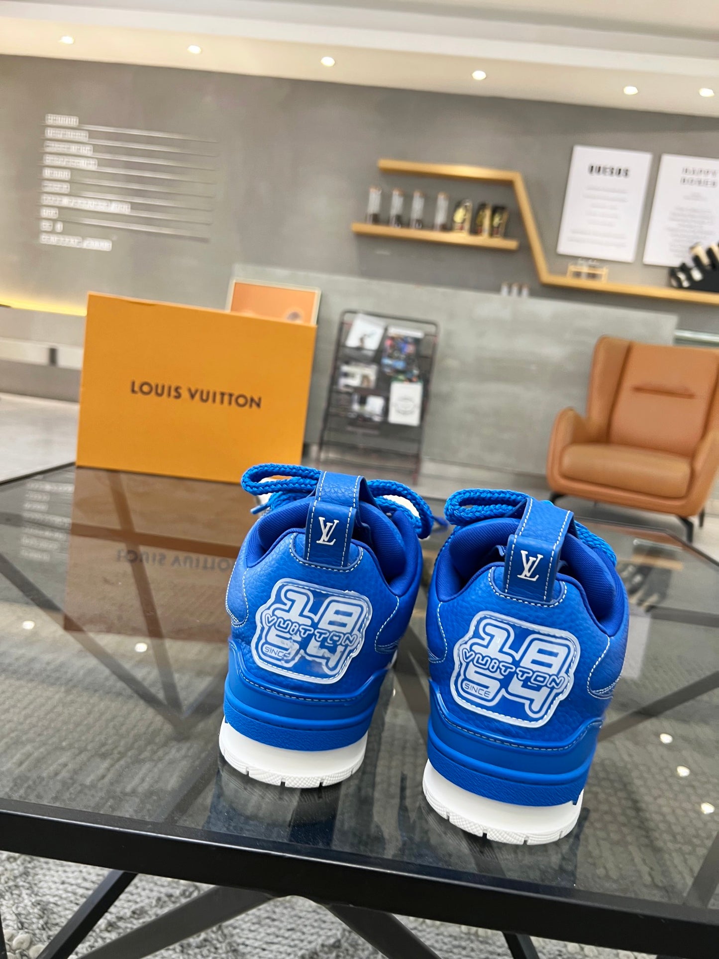 LV-111shoes