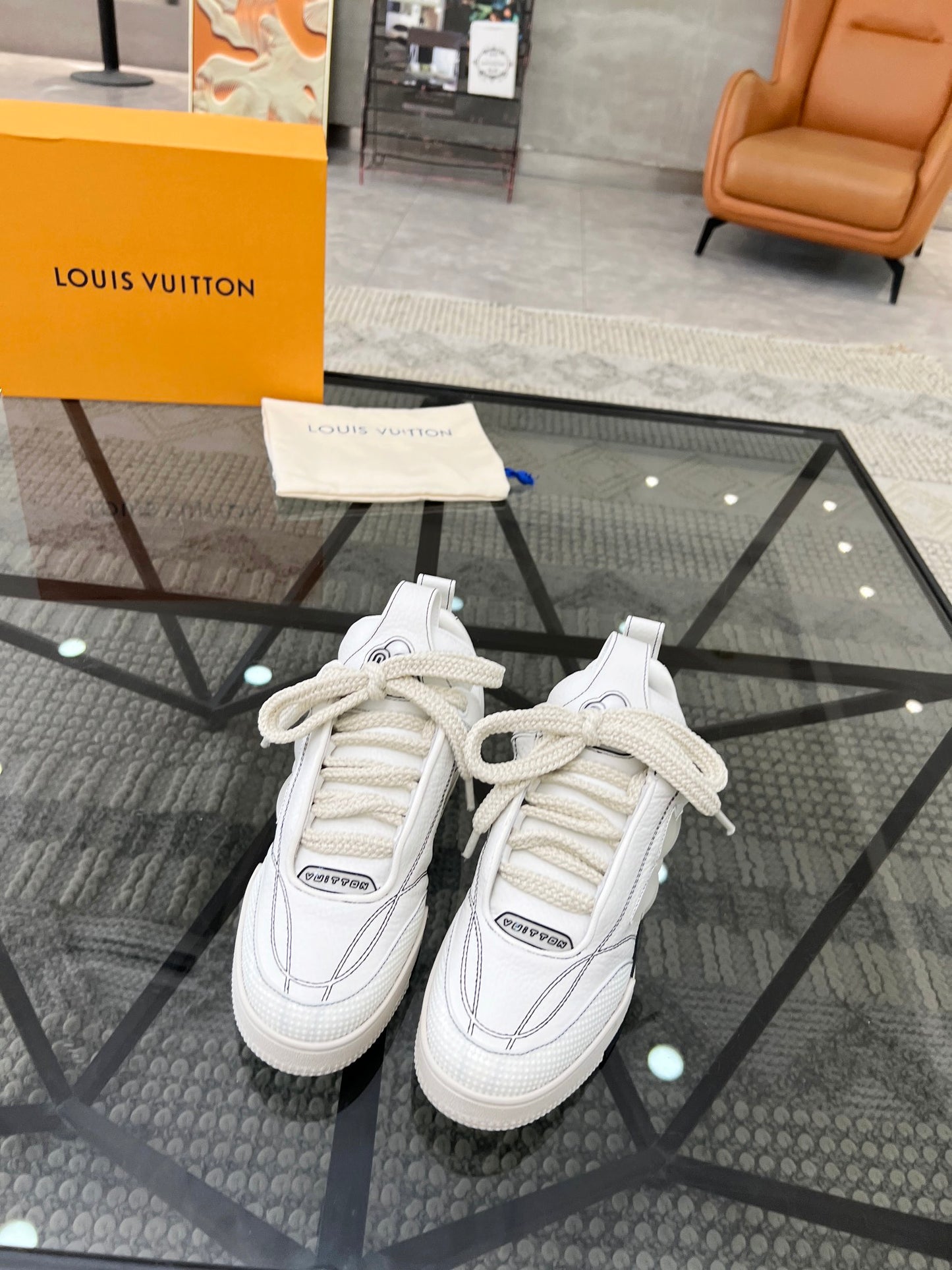 LV-118shoes