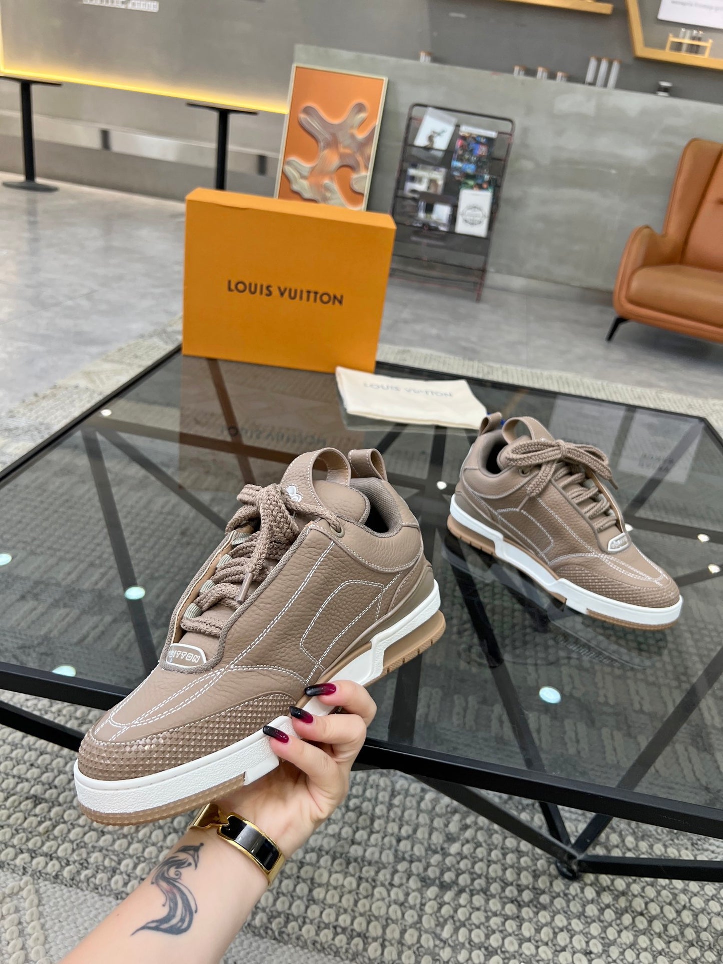 LV-120shoes