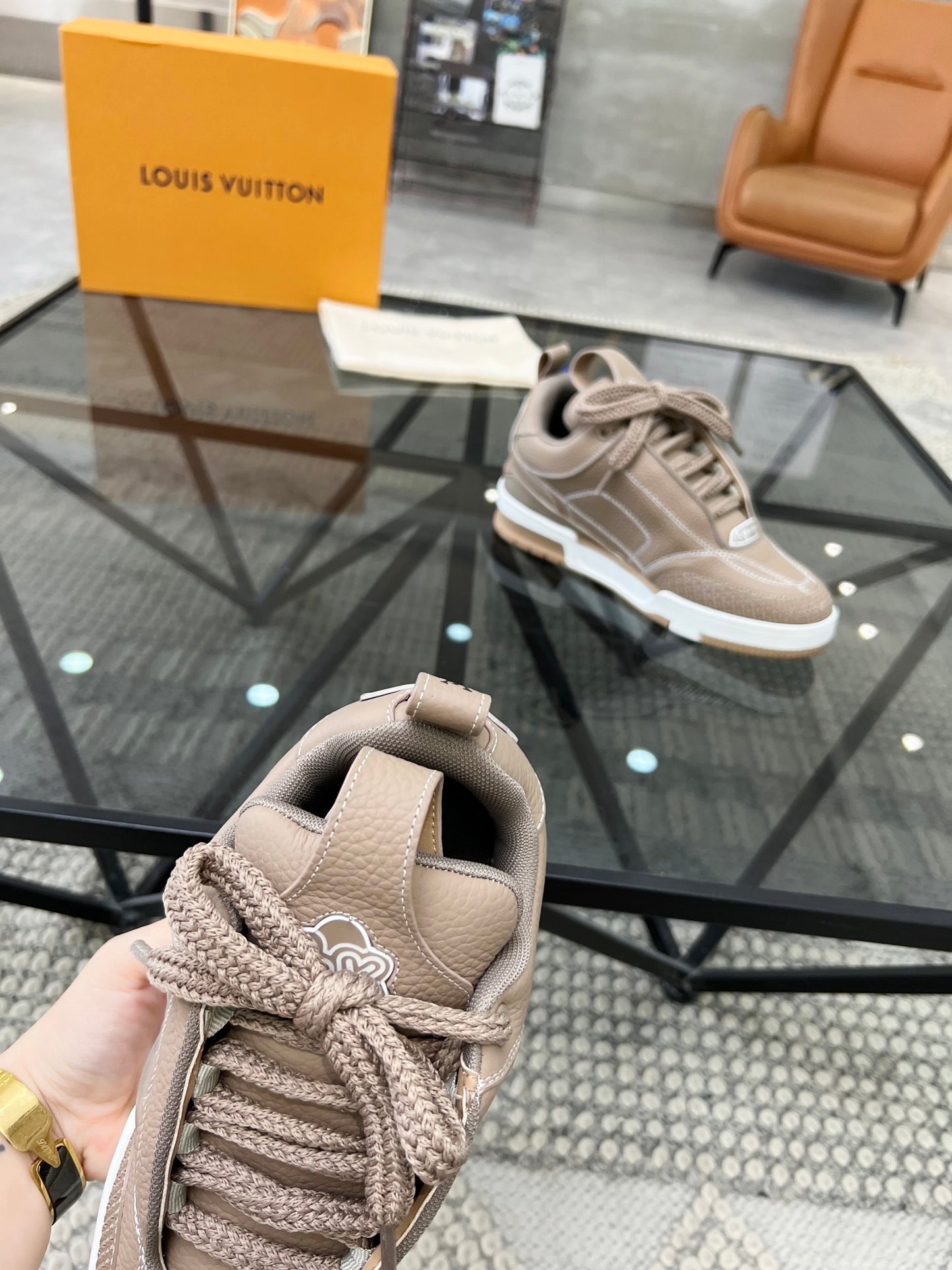LV-120shoes