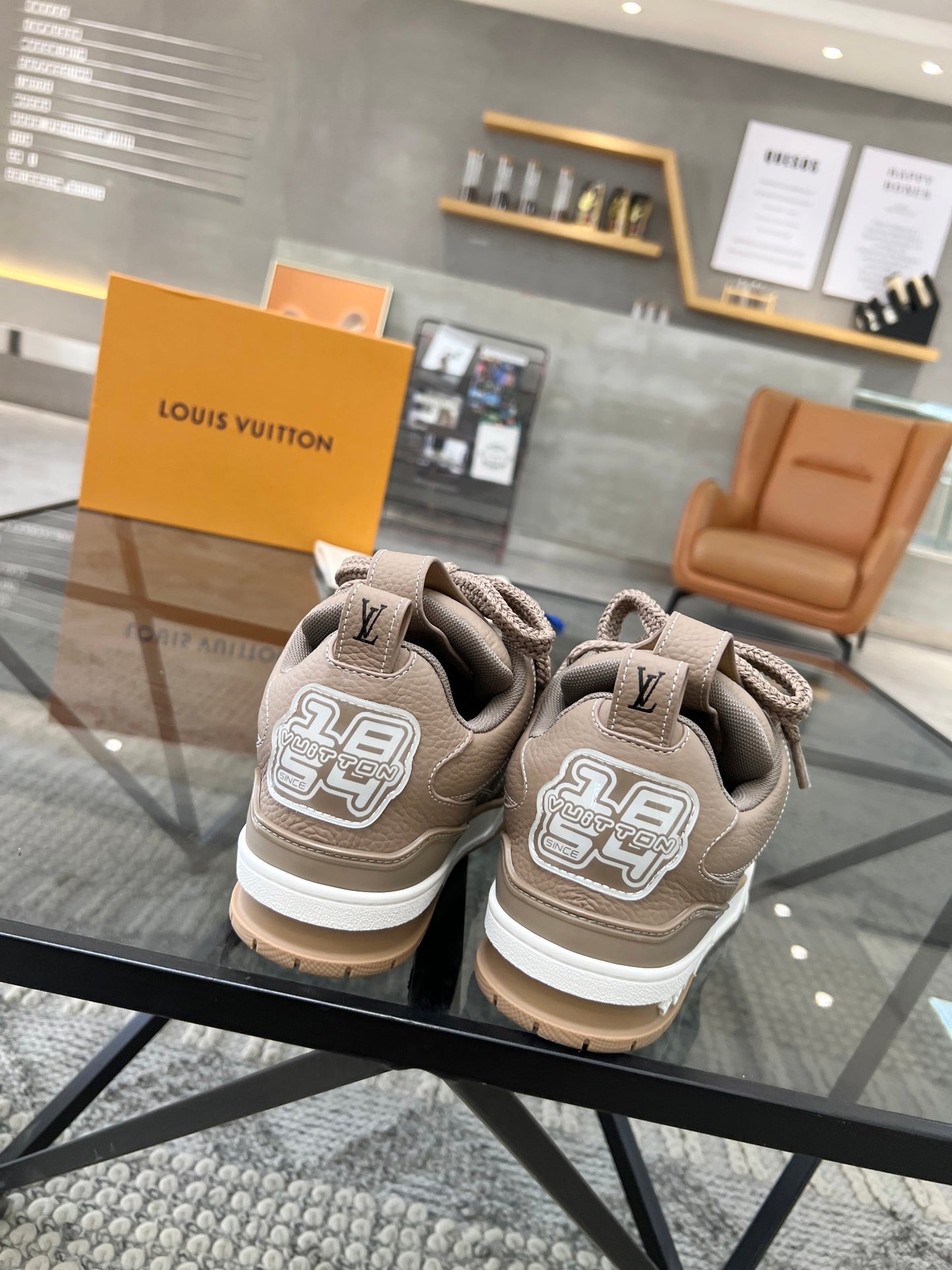 LV-120shoes