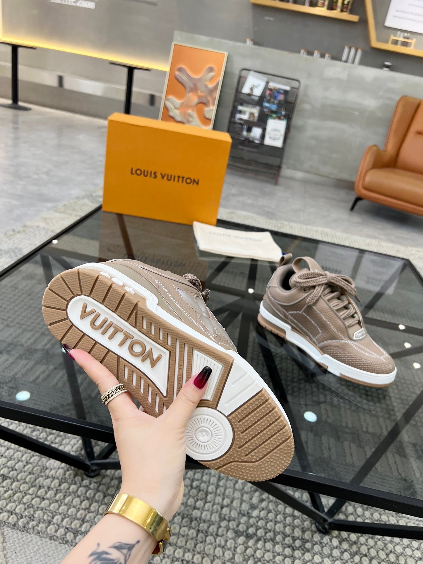 LV-120shoes