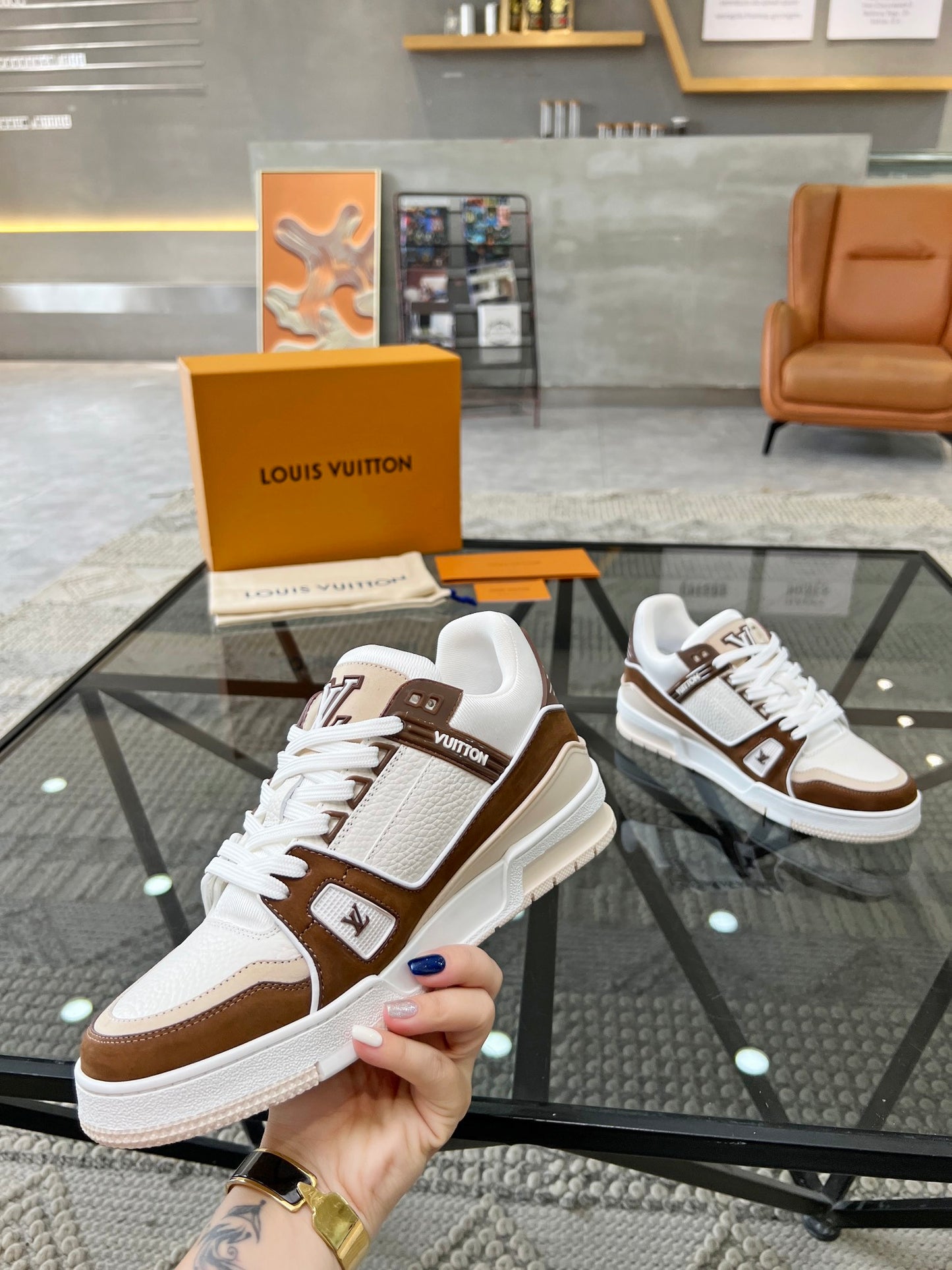 LV-122shoes