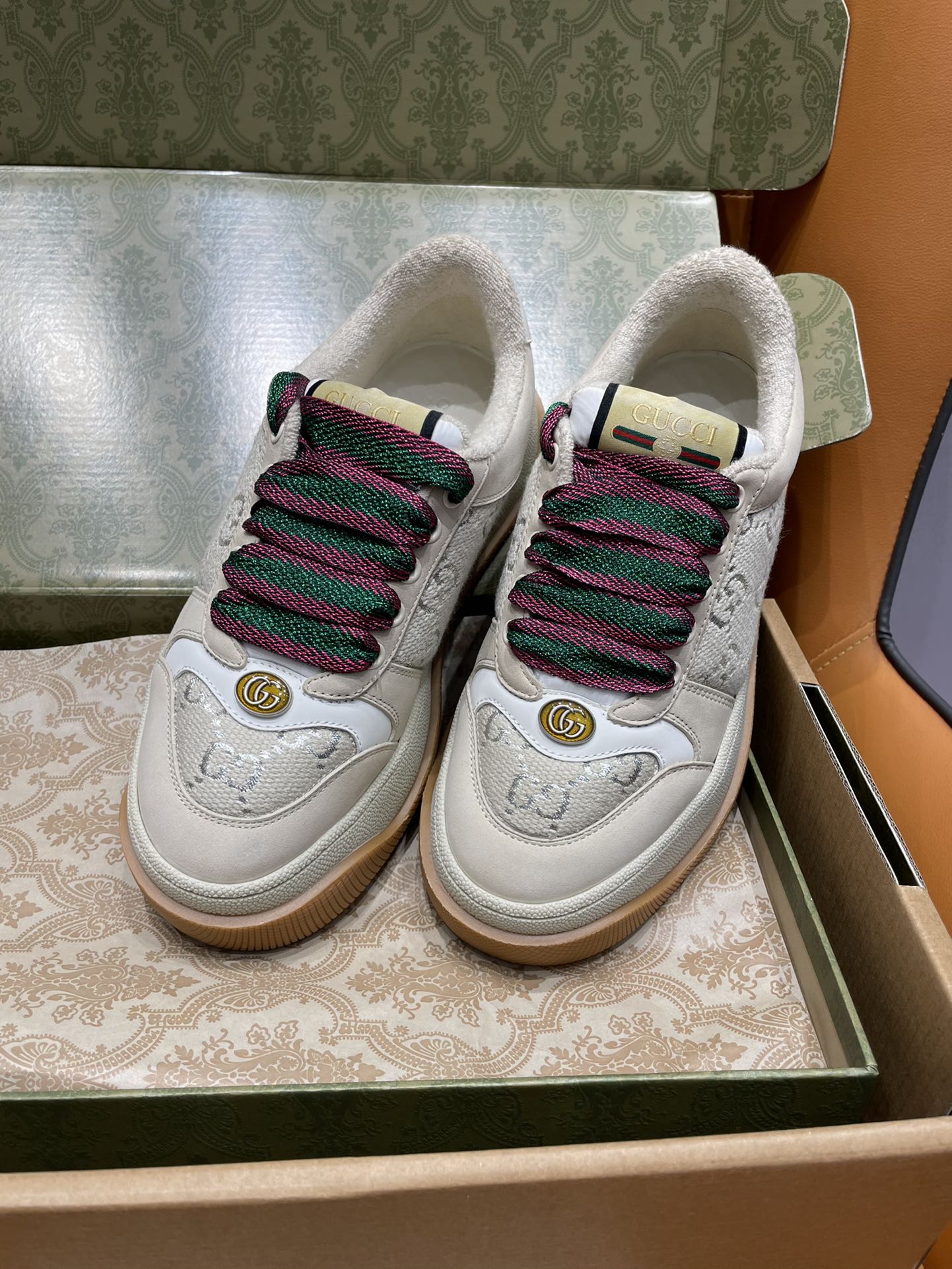Gucci-042Shoes