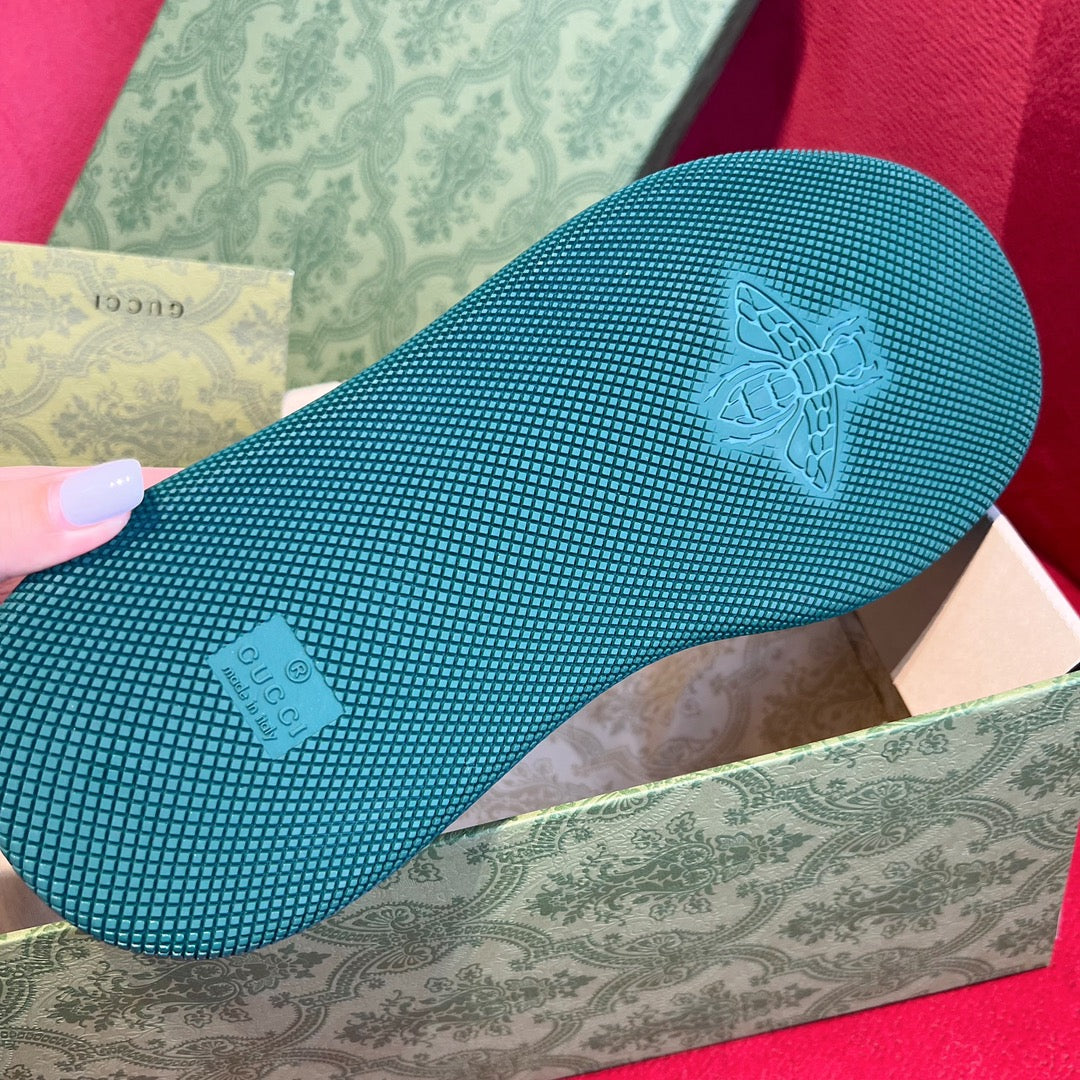 Gucci-047Shoes