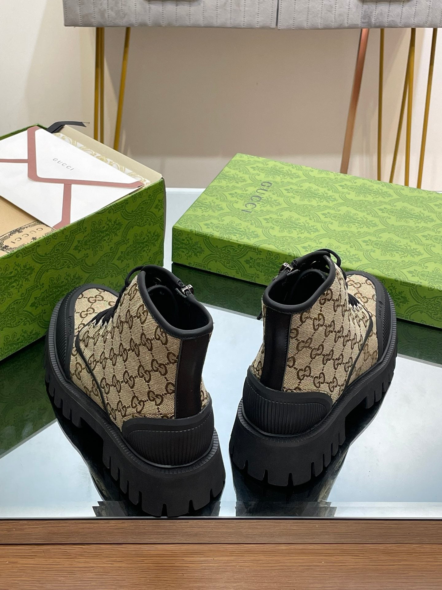 Gucc-049Shoes