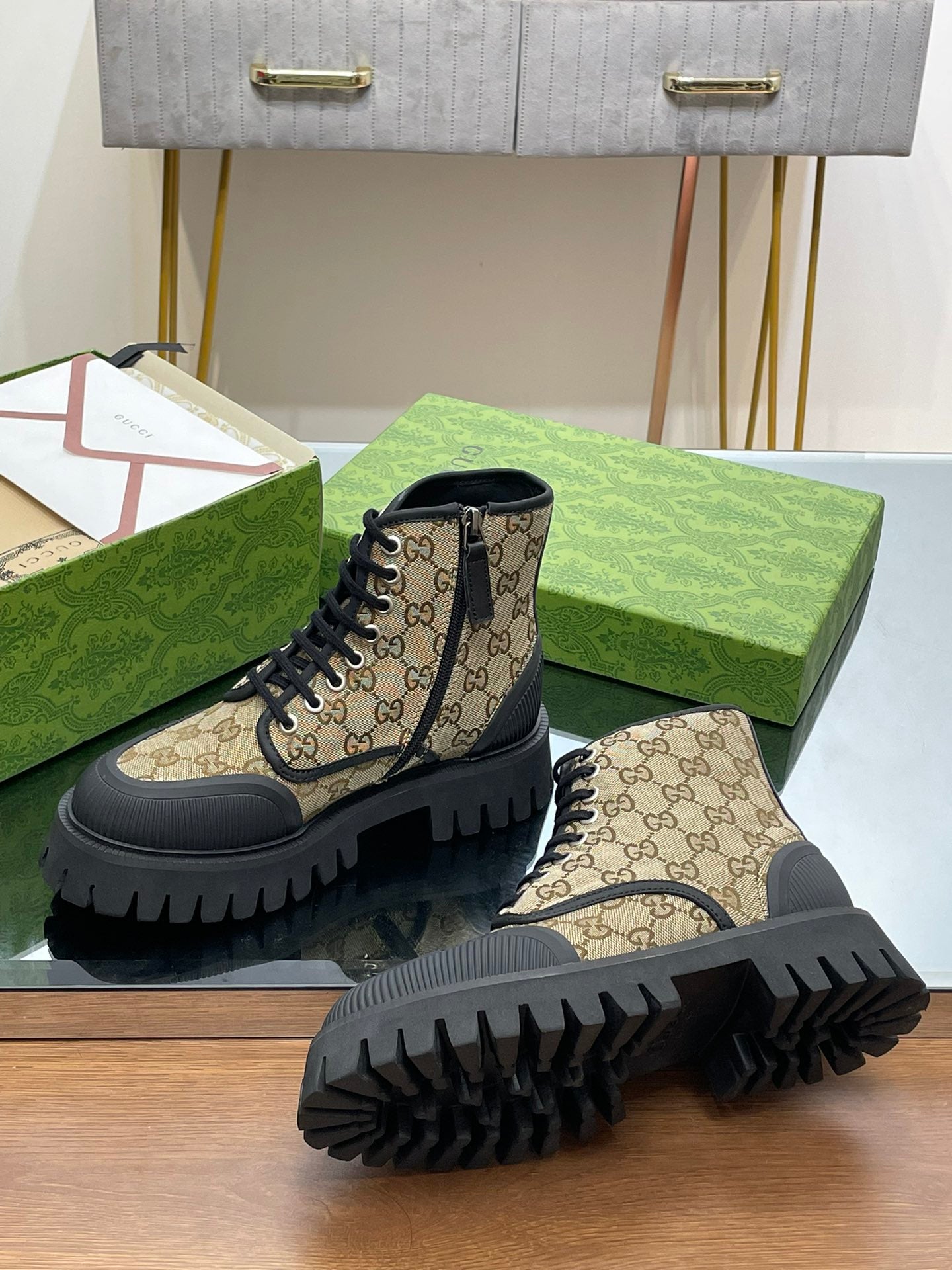 Gucc-049Shoes