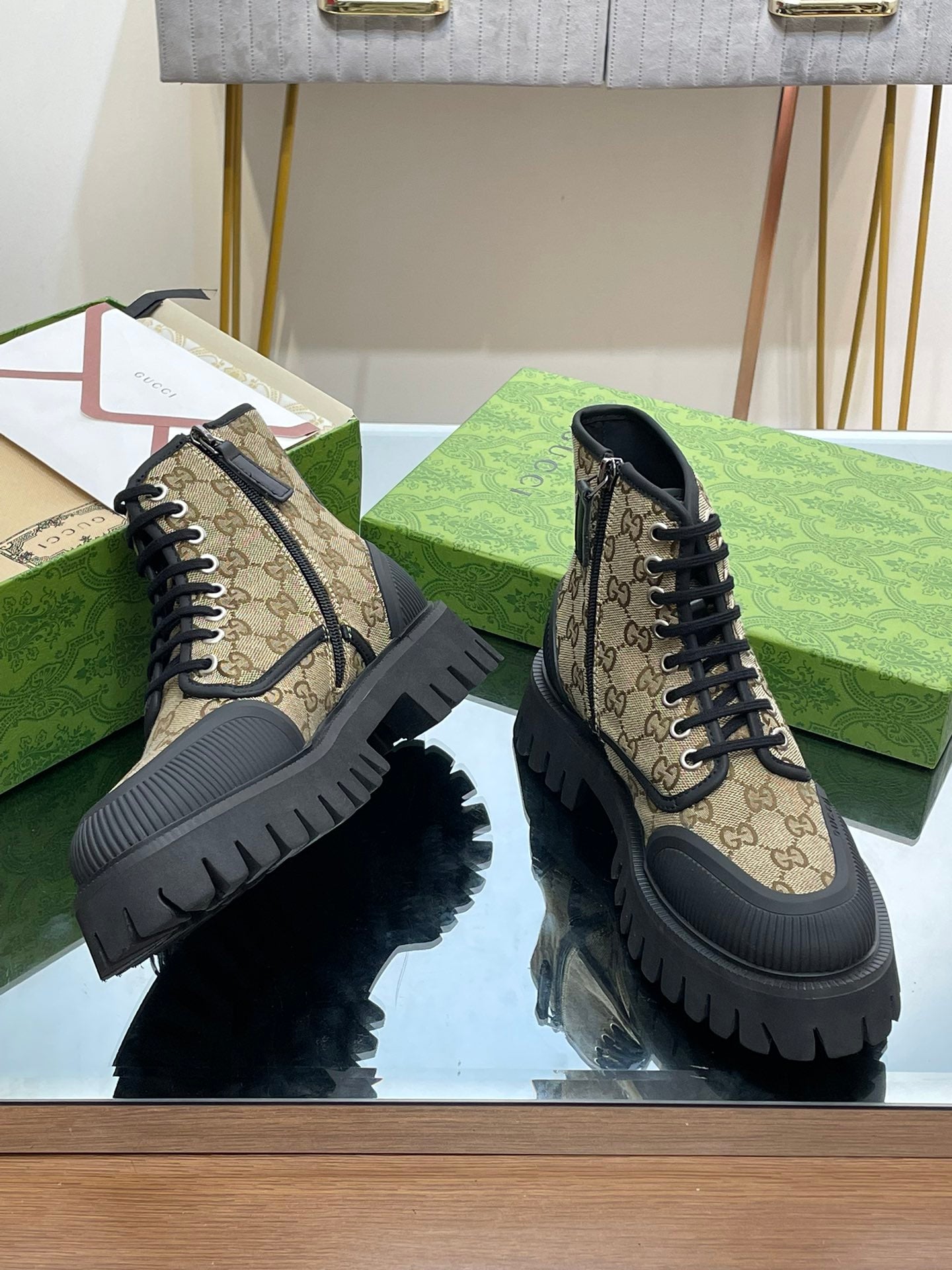 Gucc-049Shoes