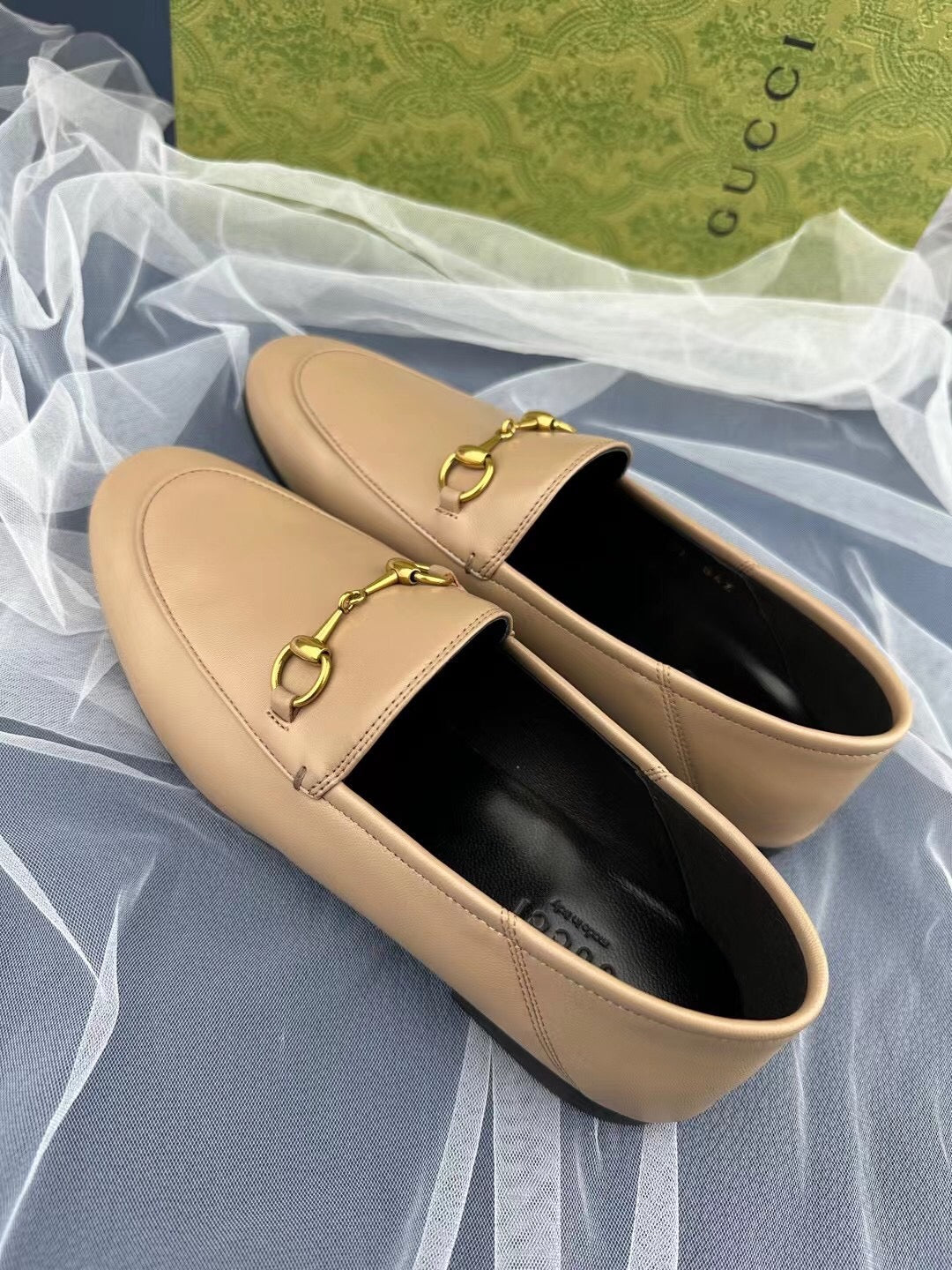Gucci-052Shoes