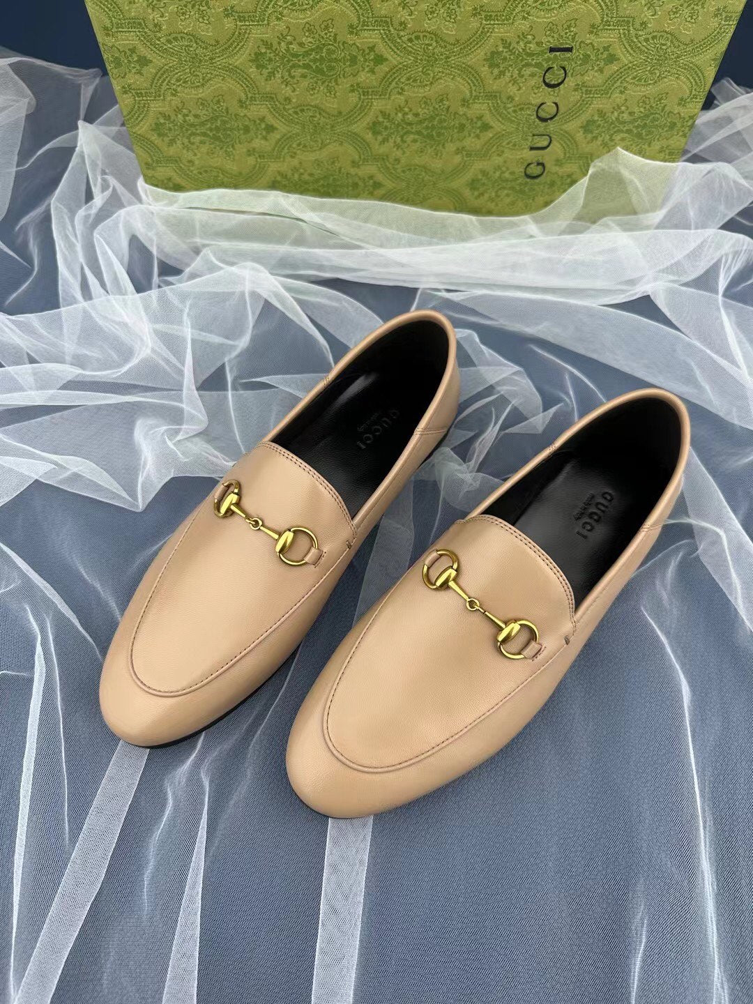 Gucci-052Shoes