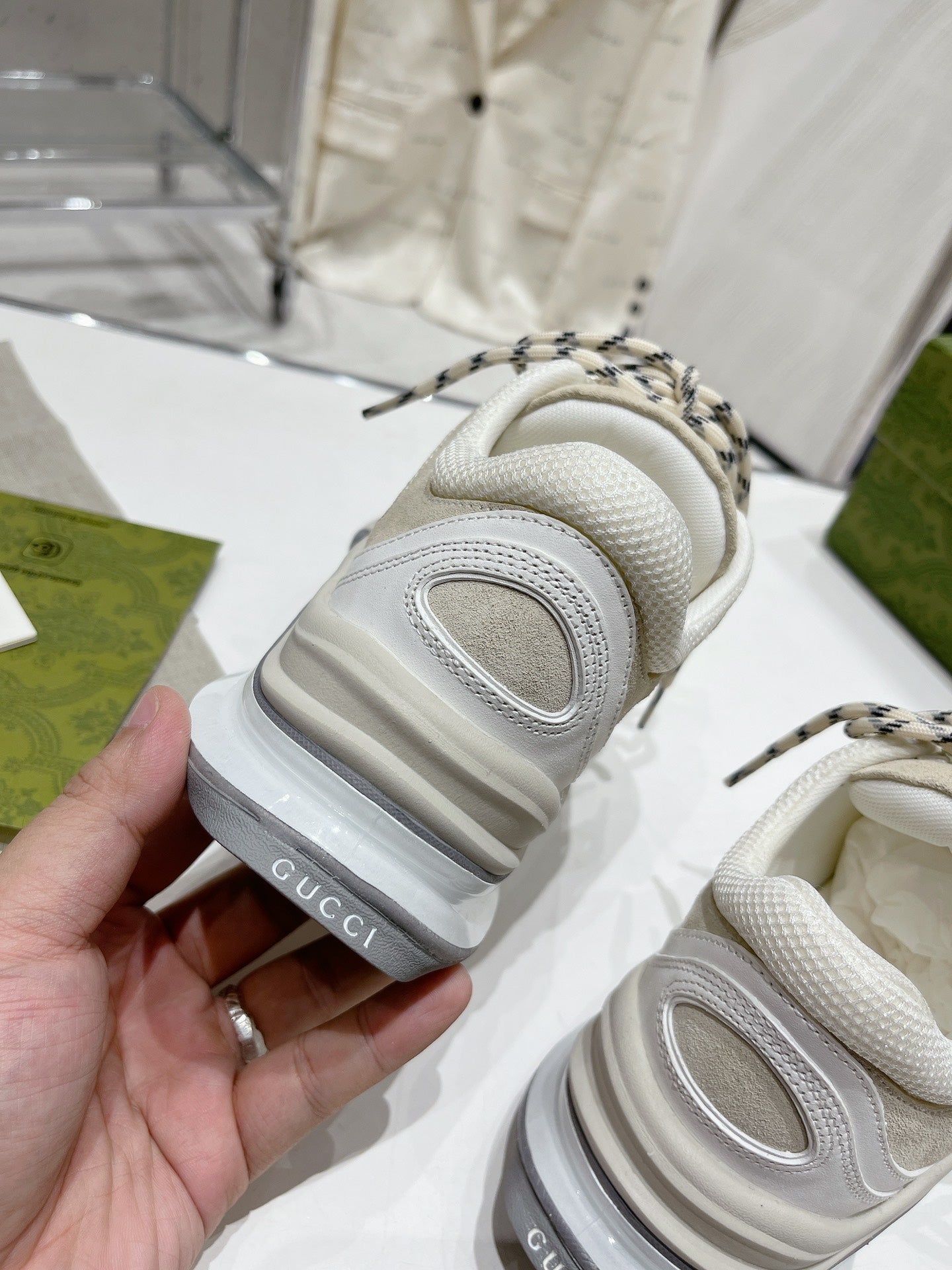 Gucci-055Shoes