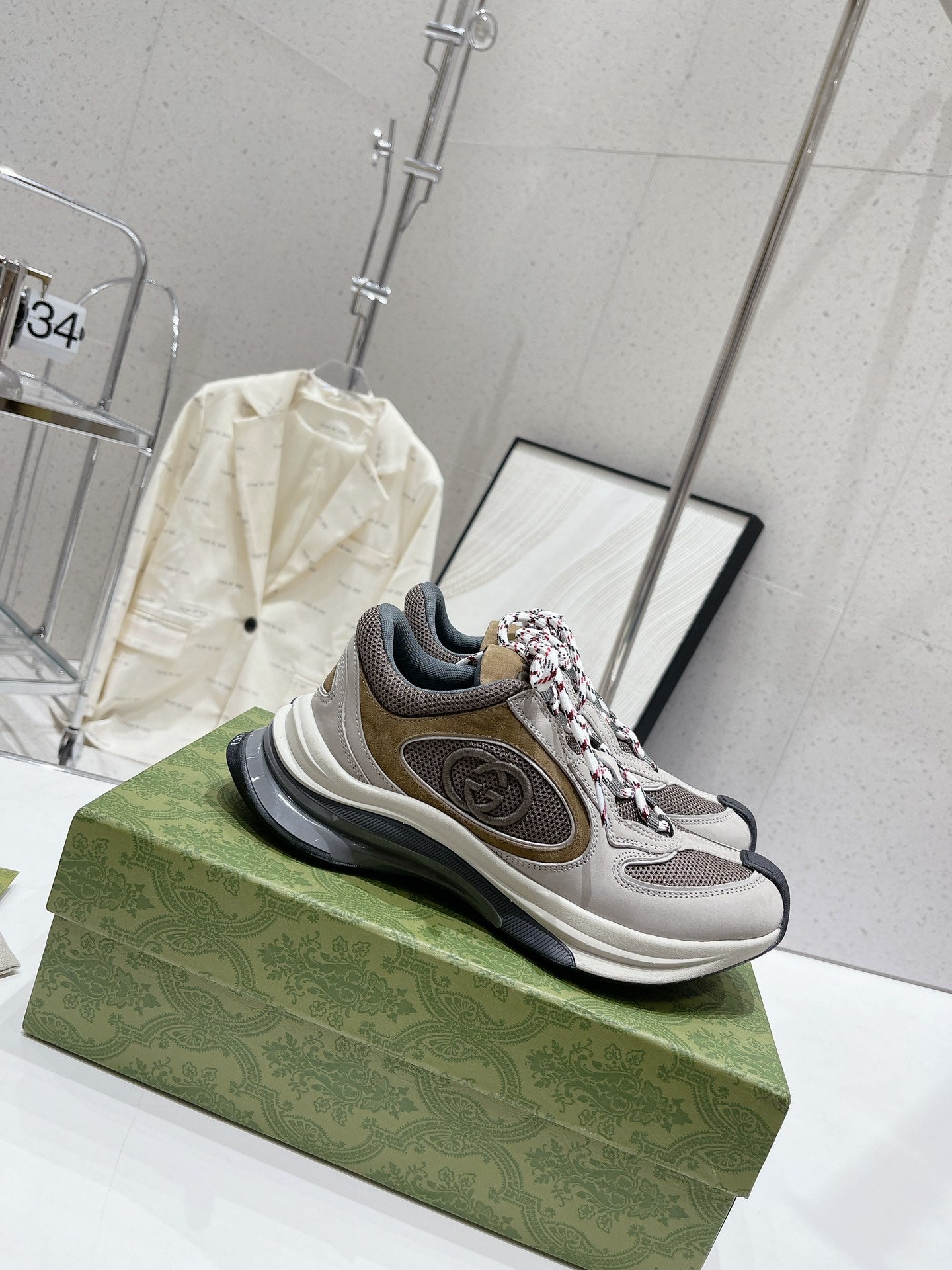 Gucci-056Shoes
