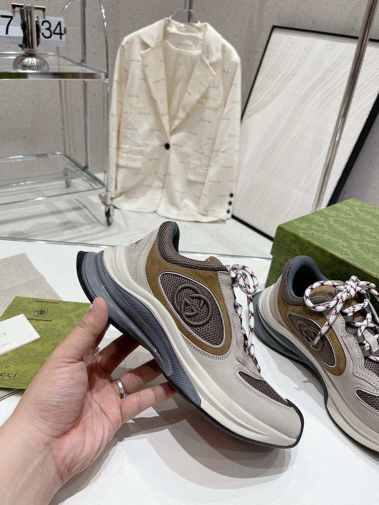 Gucci-056Shoes