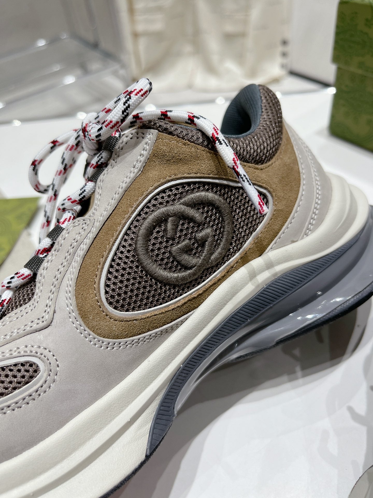 Gucci-056Shoes