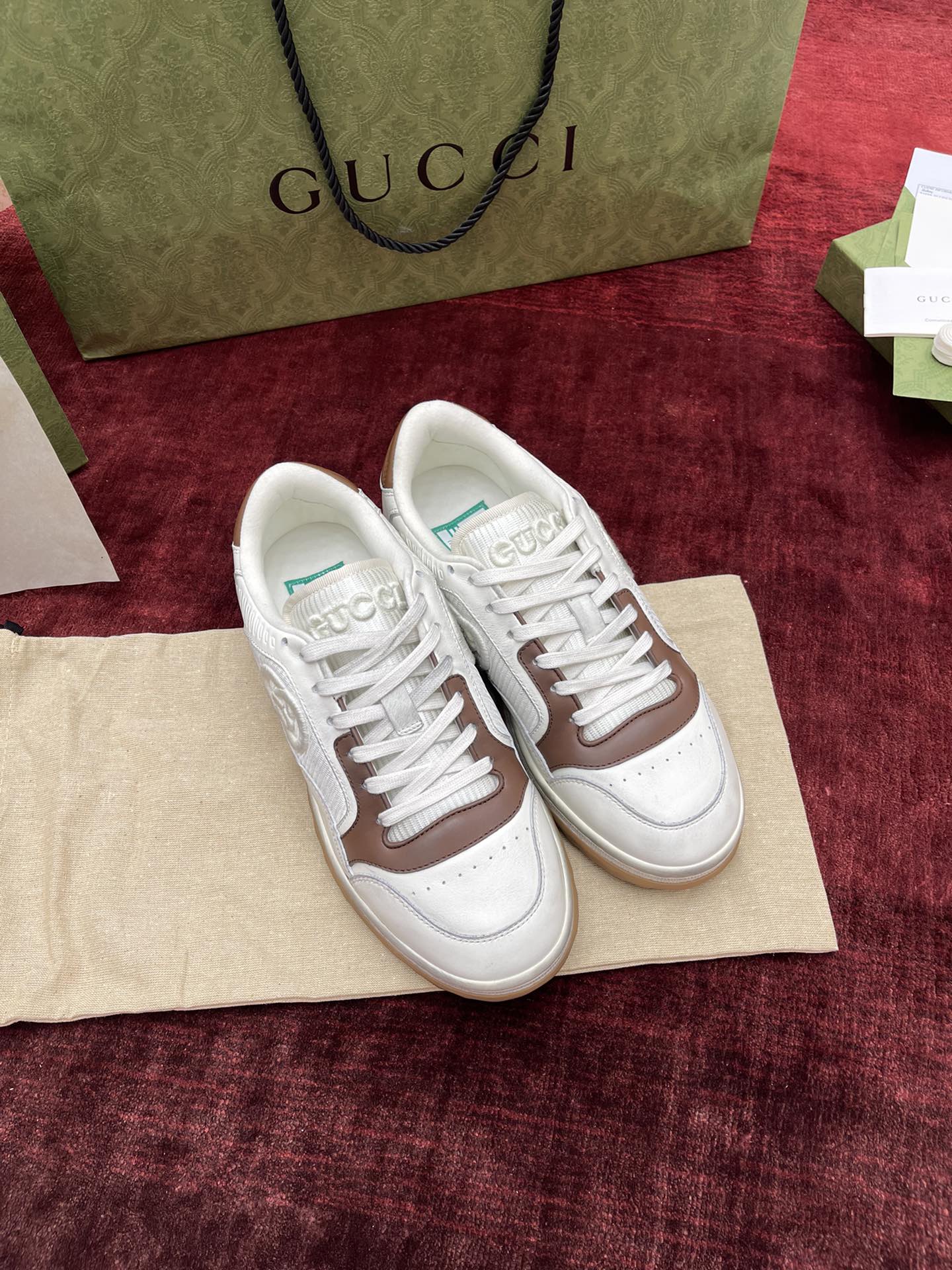Gucci-060Shoes