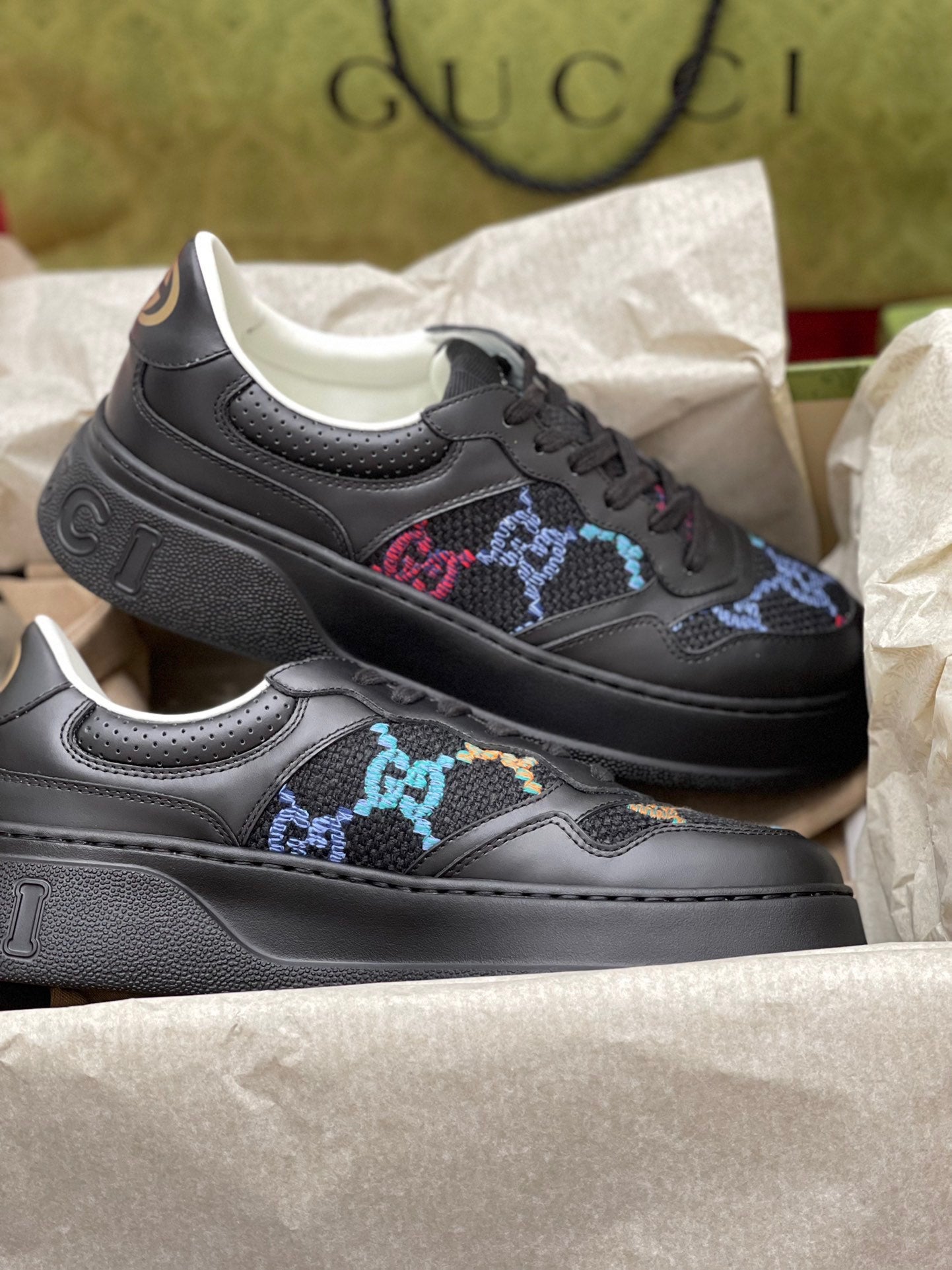 Gucci-061Shoes