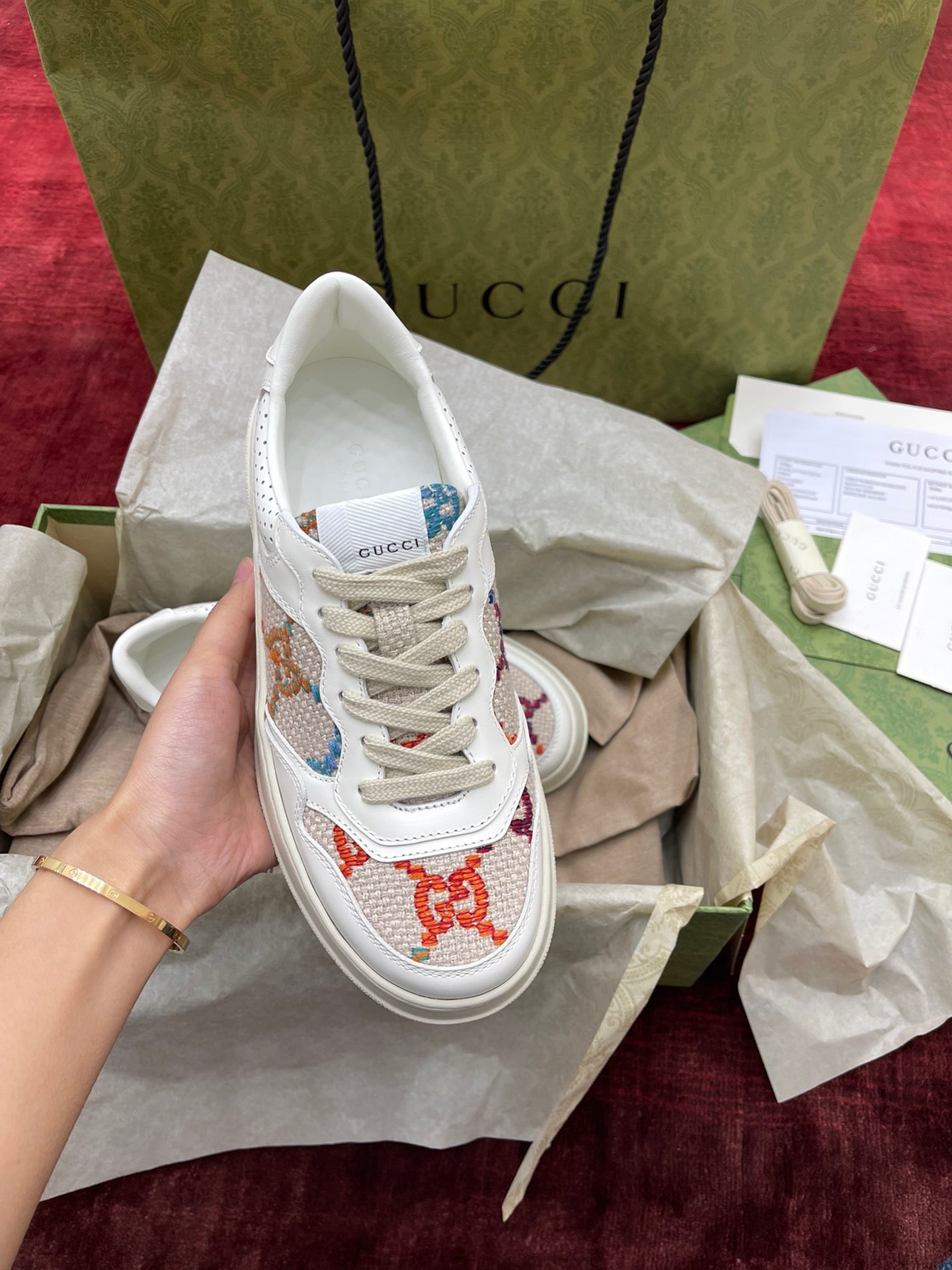 Gucci-062Shoes