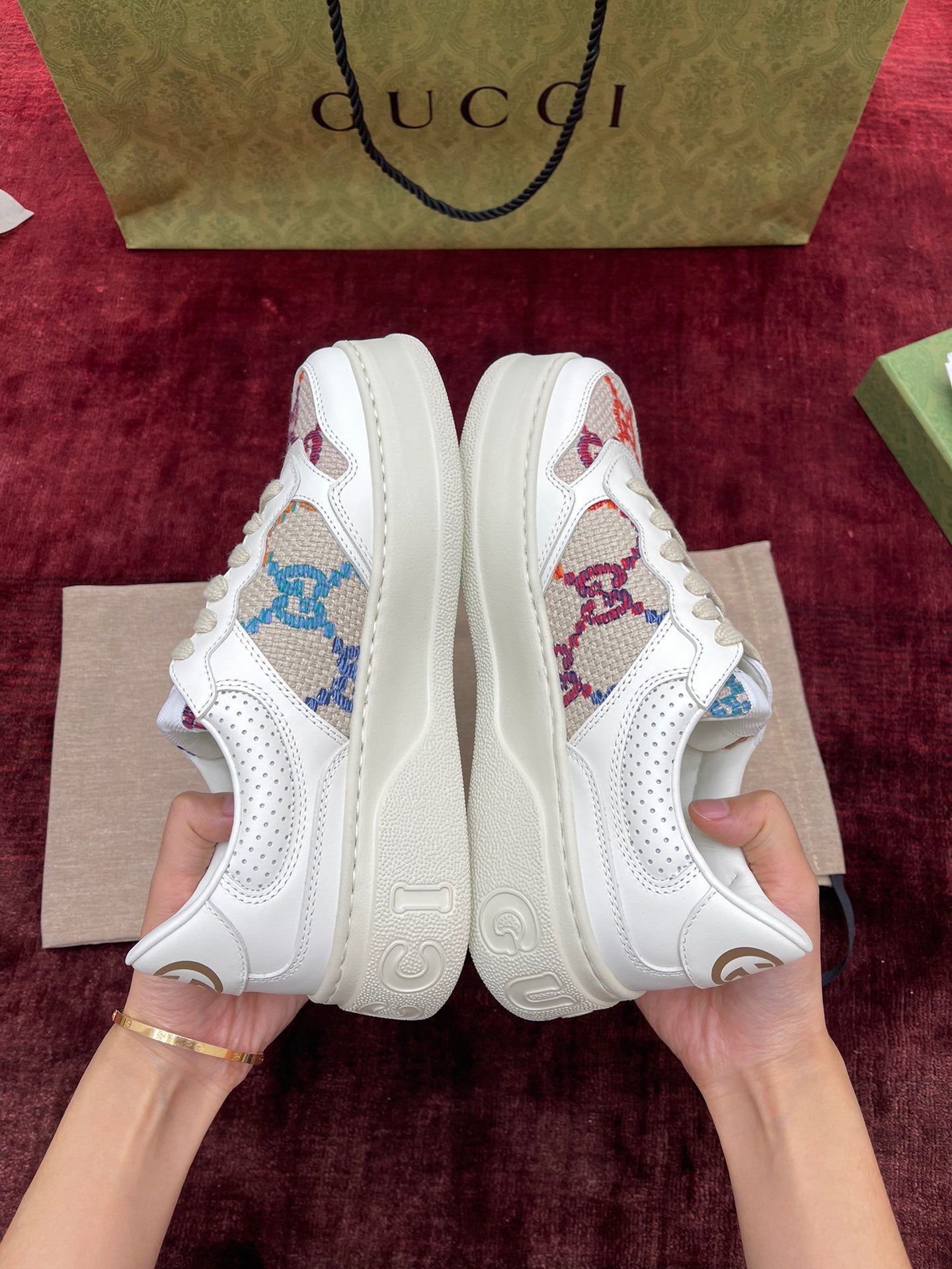 Gucci-062Shoes