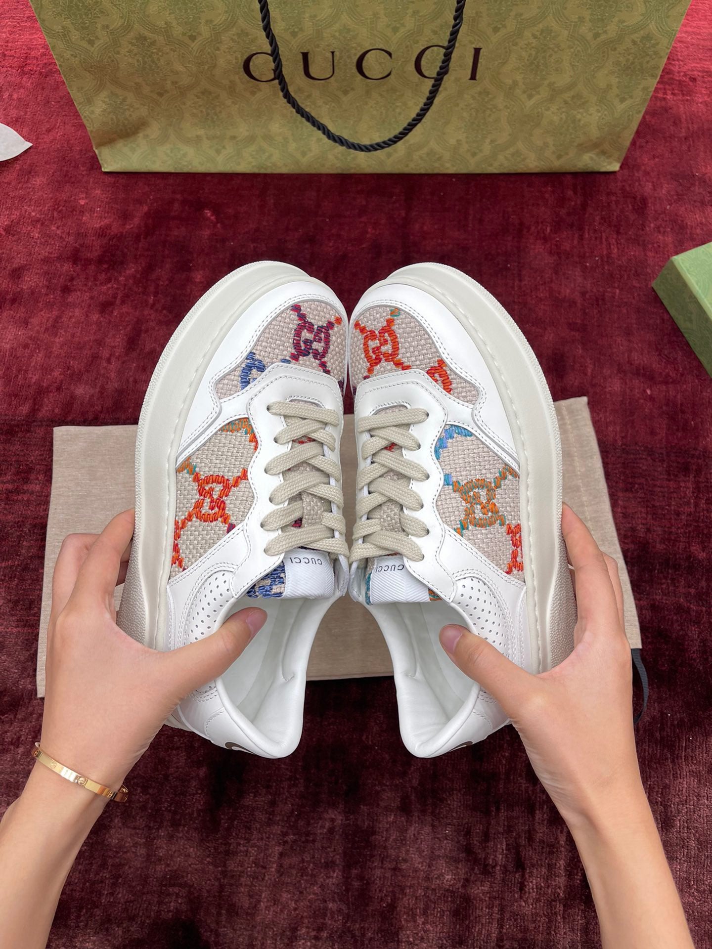 Gucci-062Shoes