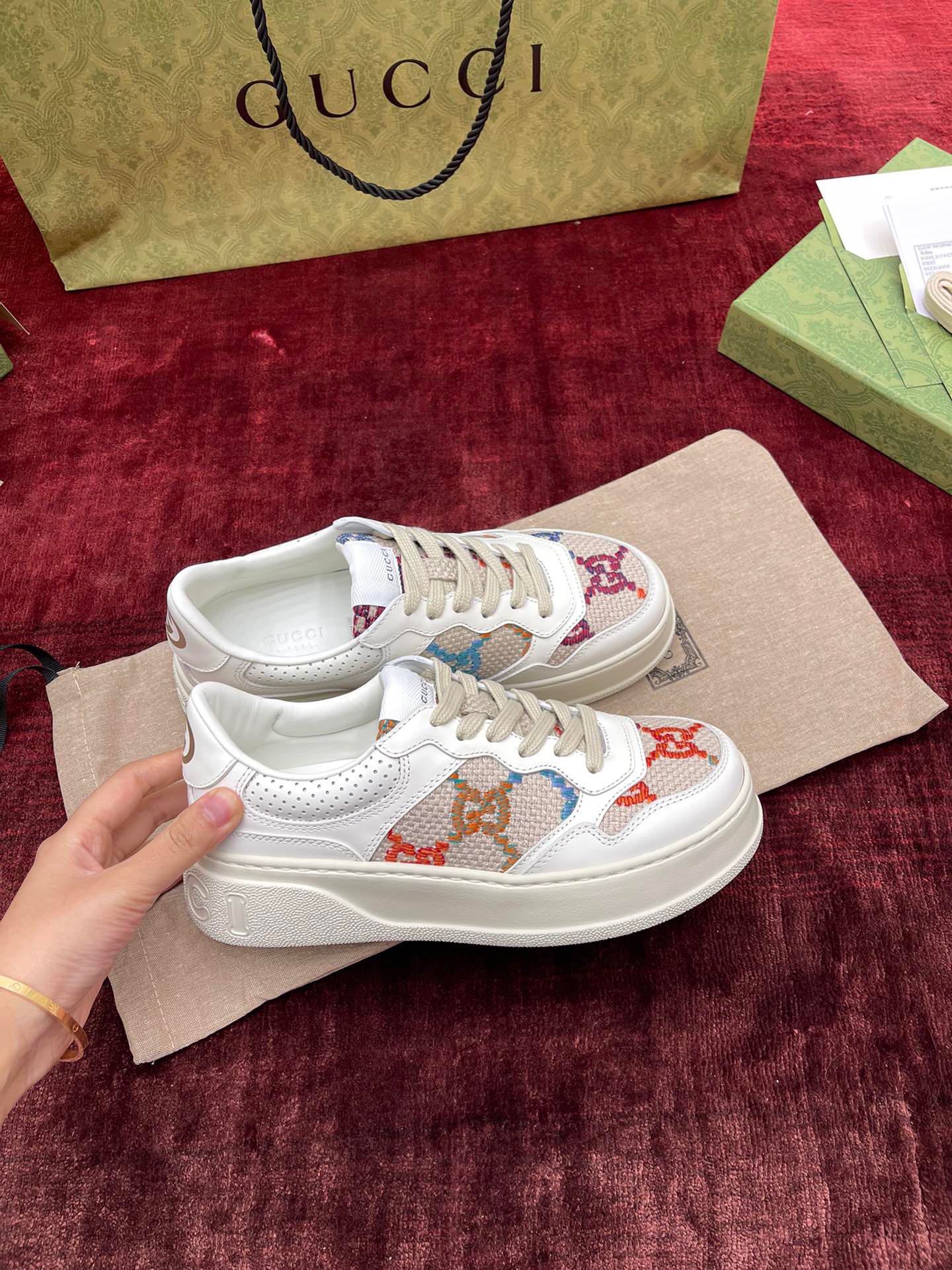 Gucci-062Shoes