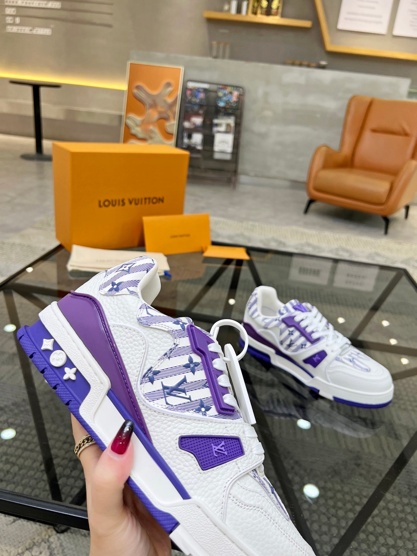 LV-146shoes