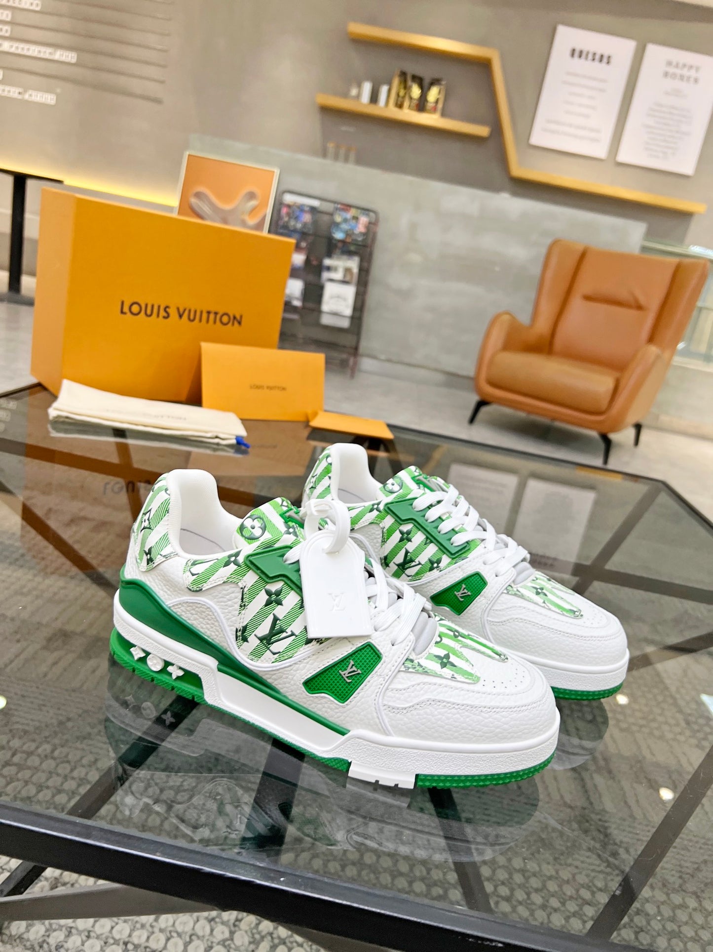 LV-147shoes